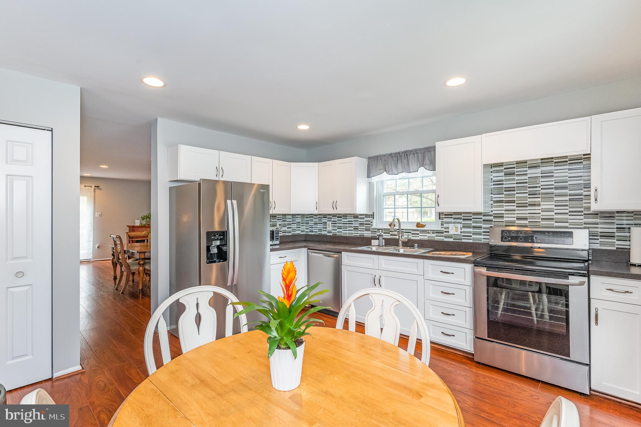 VALLEY CROSSING - Residential