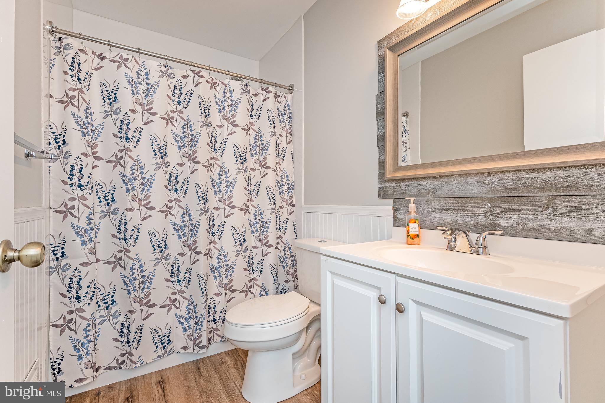 VALLEY CROSSING - Residential