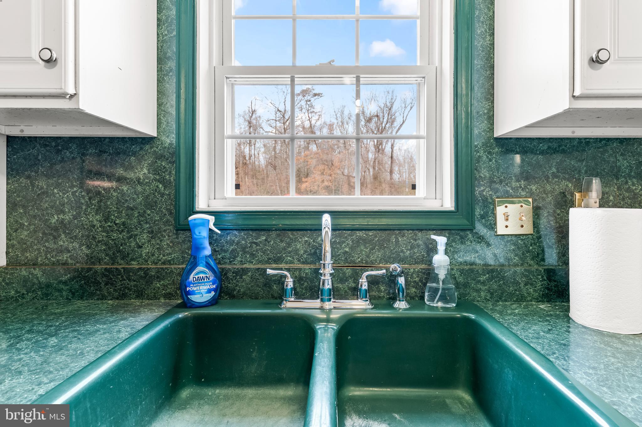 KNOLLAND - Residential