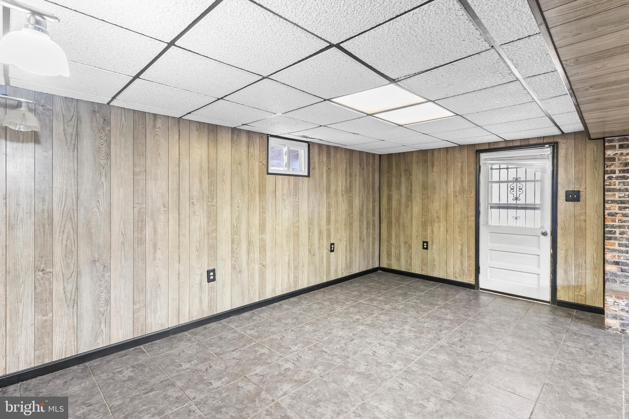 KNOLLAND - Residential