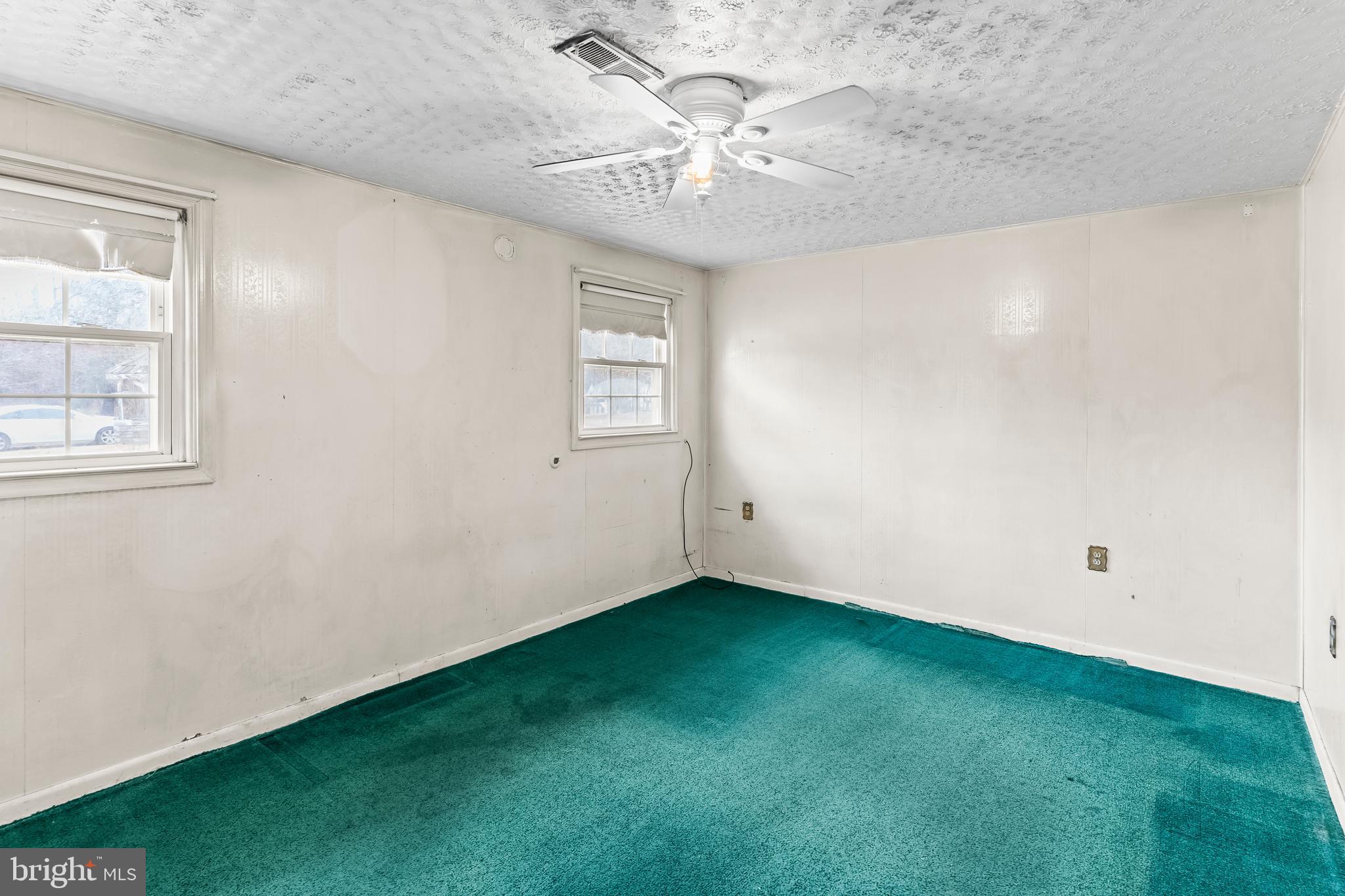 KNOLLAND - Residential