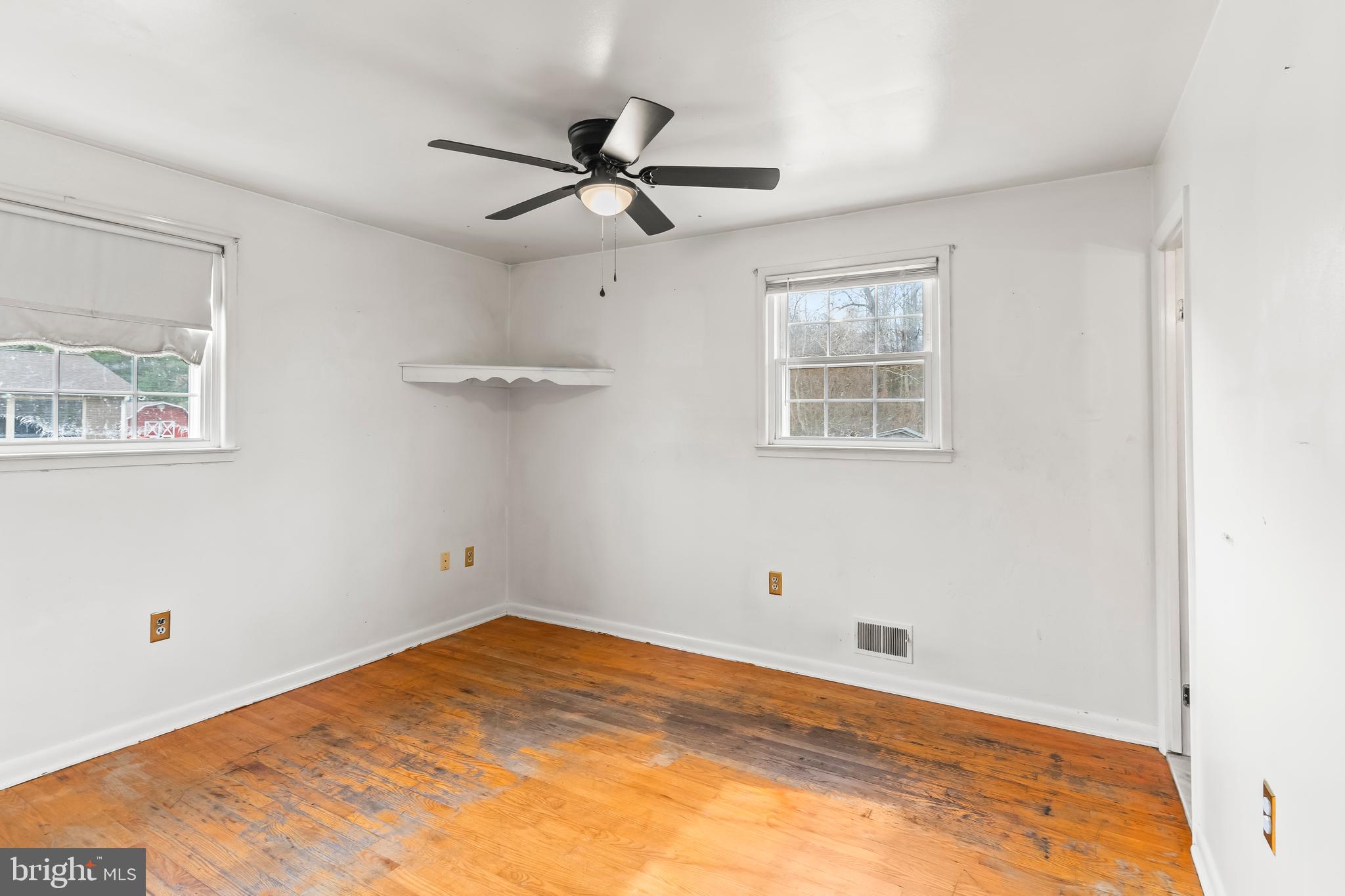 KNOLLAND - Residential