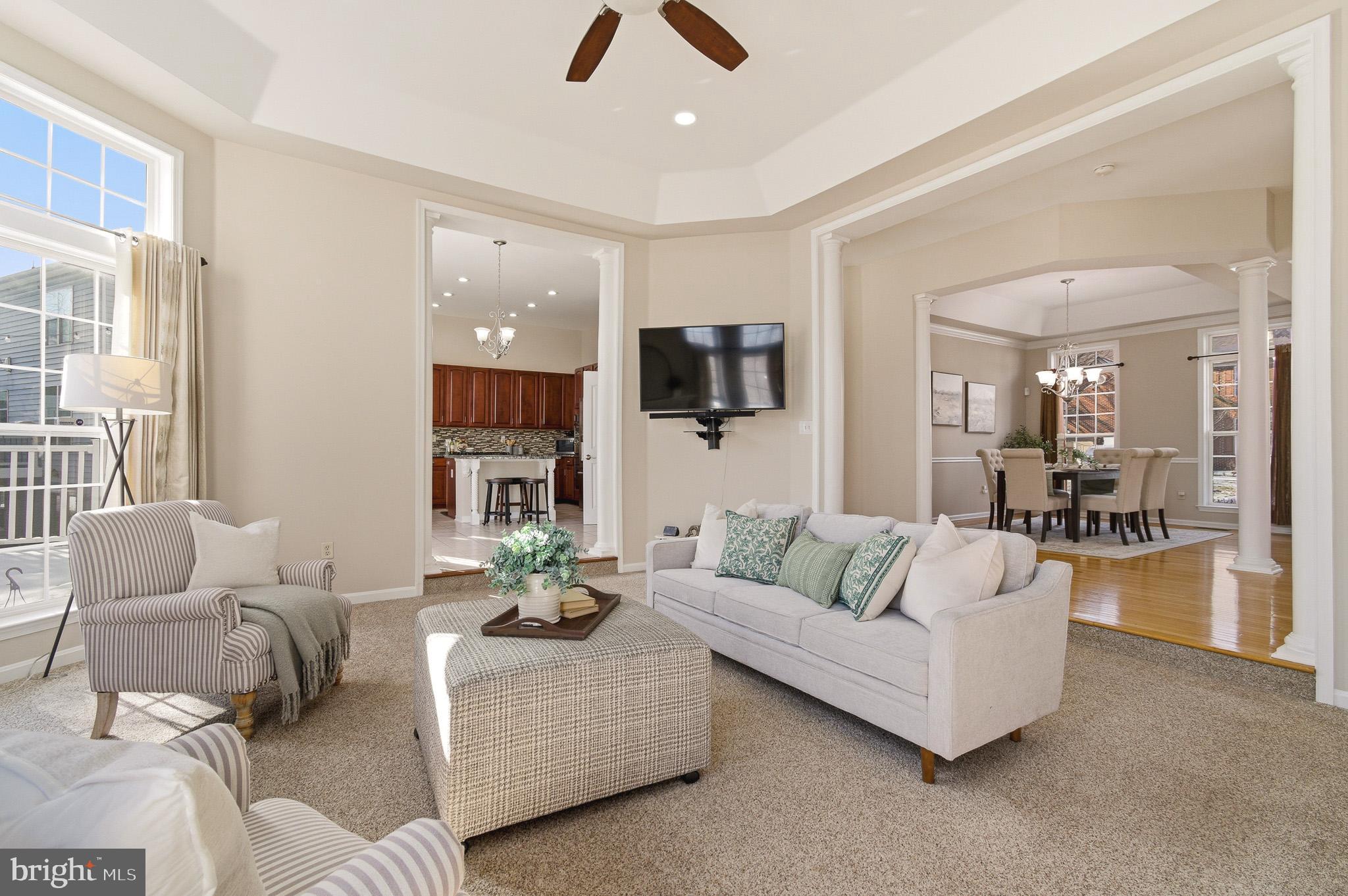 HOLLIFIELD ESTATES - Residential