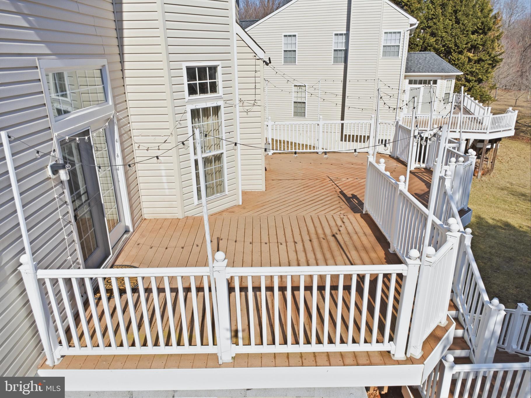 HOLLIFIELD ESTATES - Residential