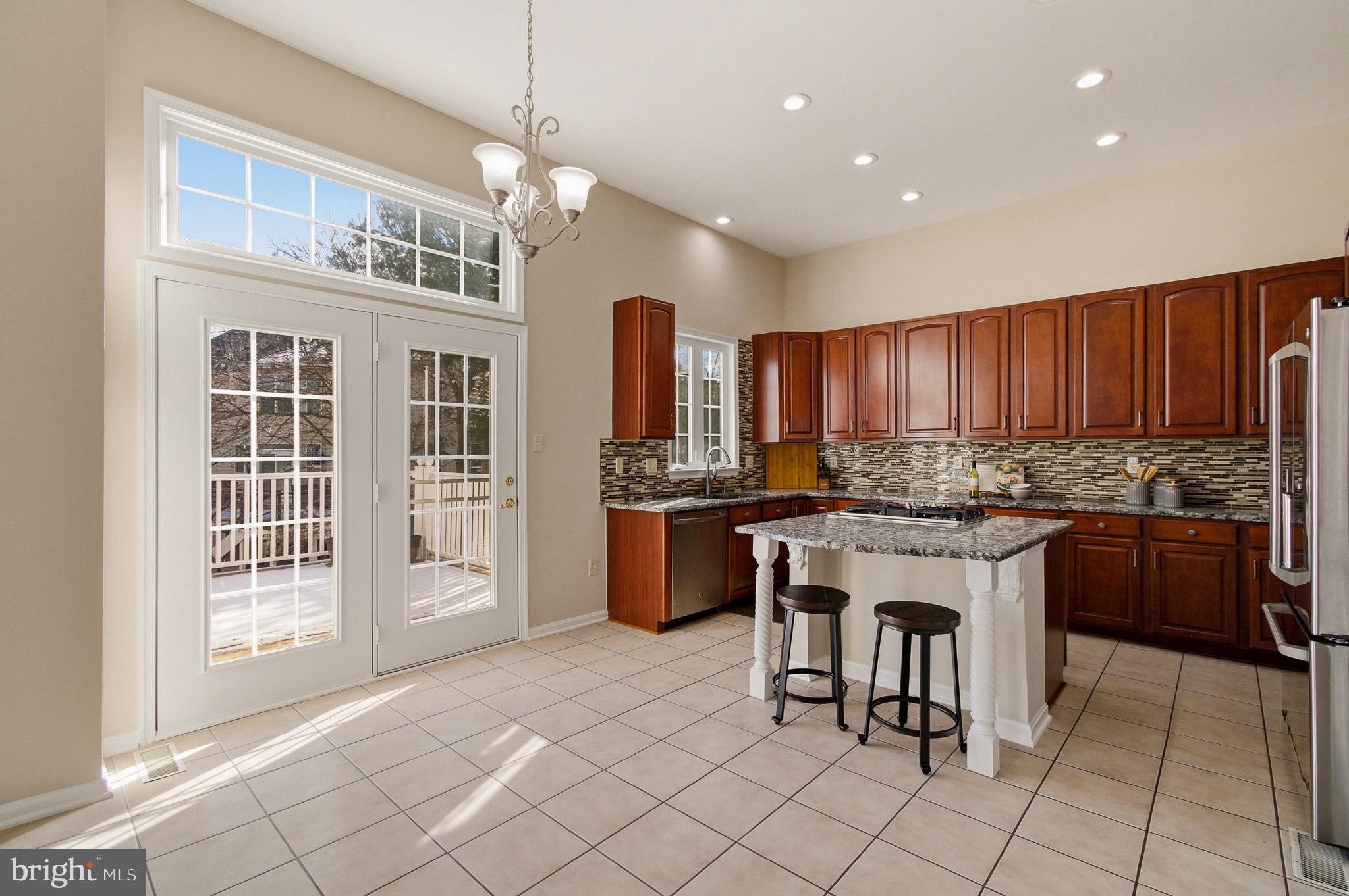 HOLLIFIELD ESTATES - Residential