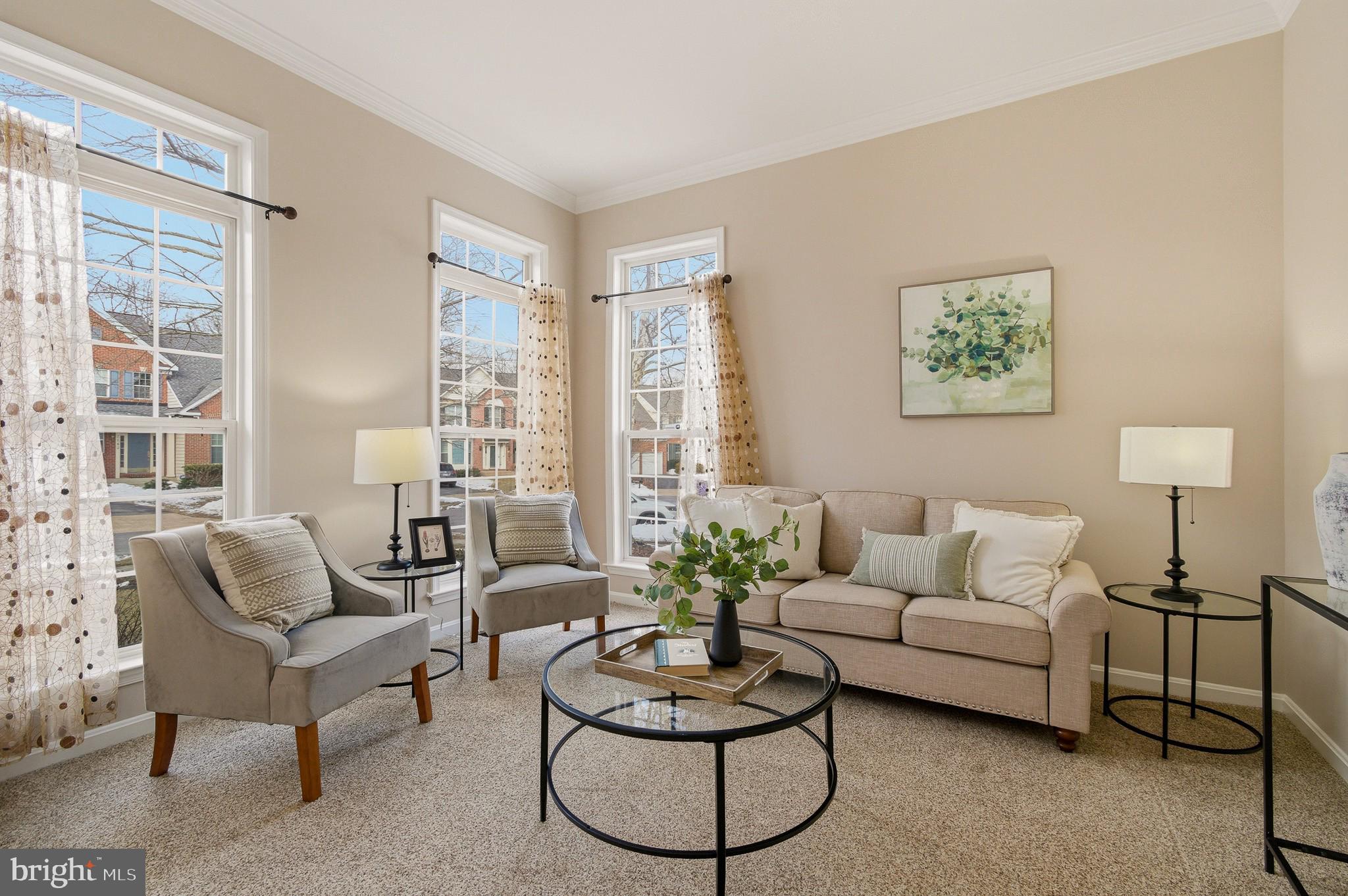 HOLLIFIELD ESTATES - Residential