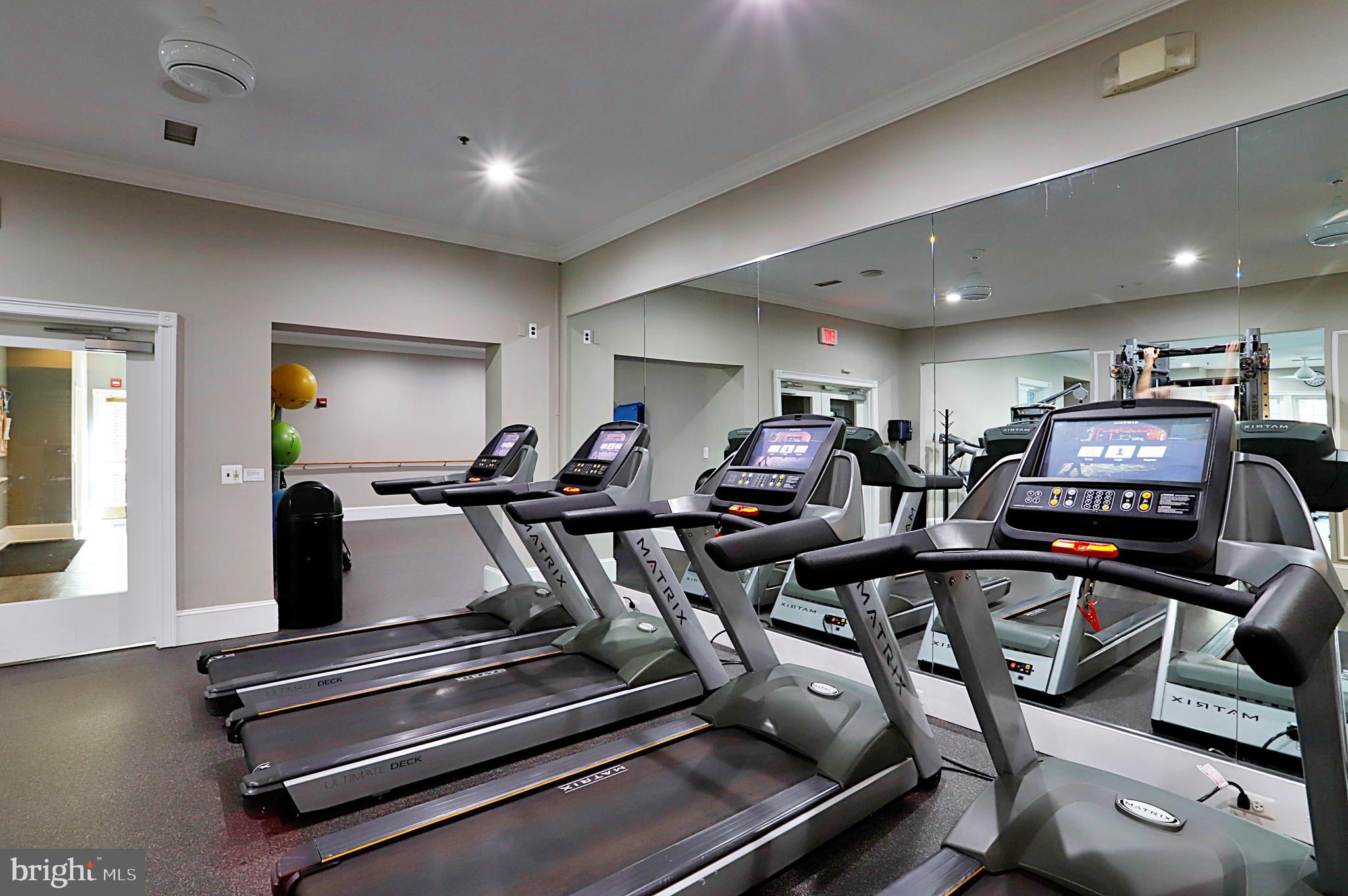 GATES OF MCLEAN - Residential