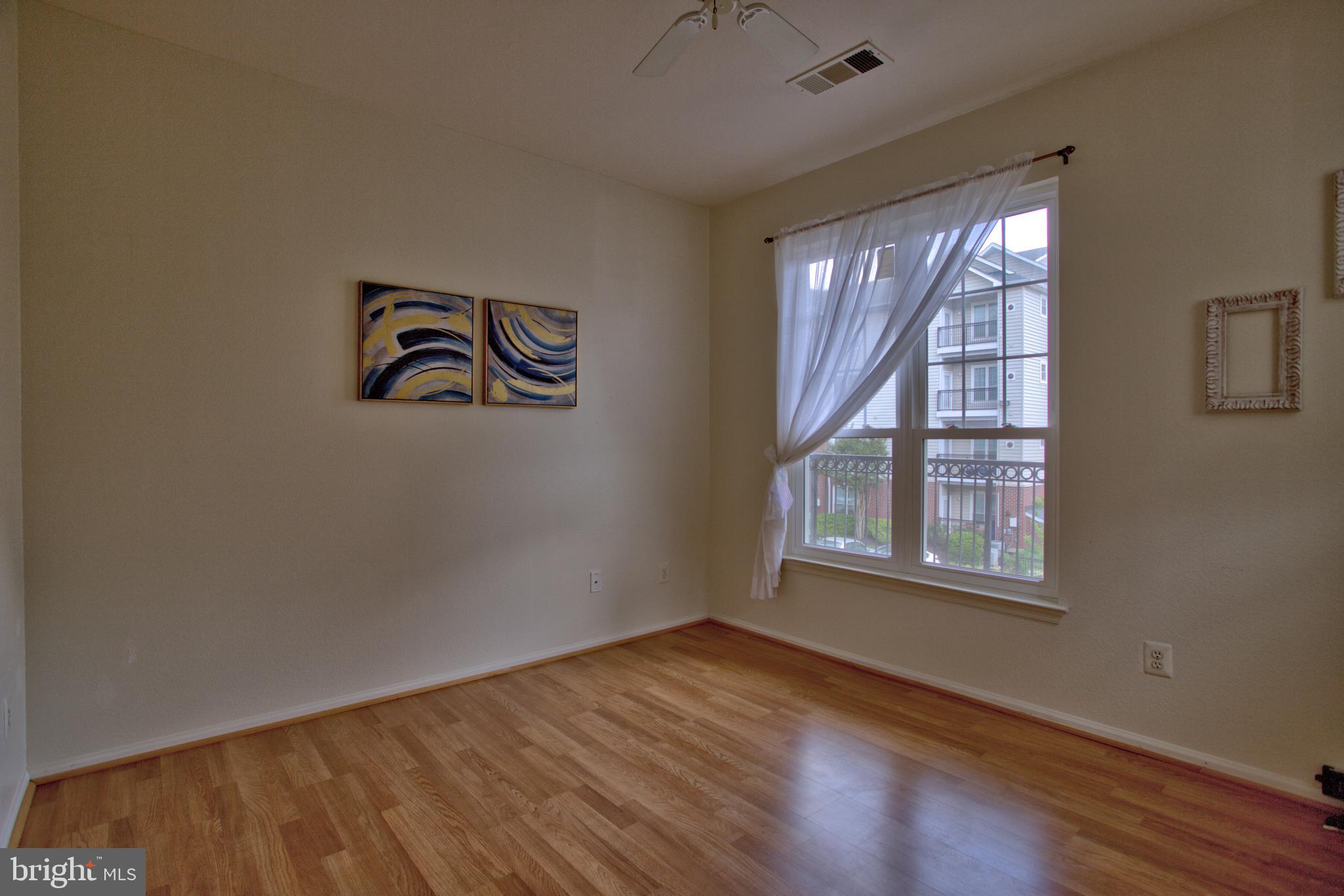 GATES OF MCLEAN - Residential