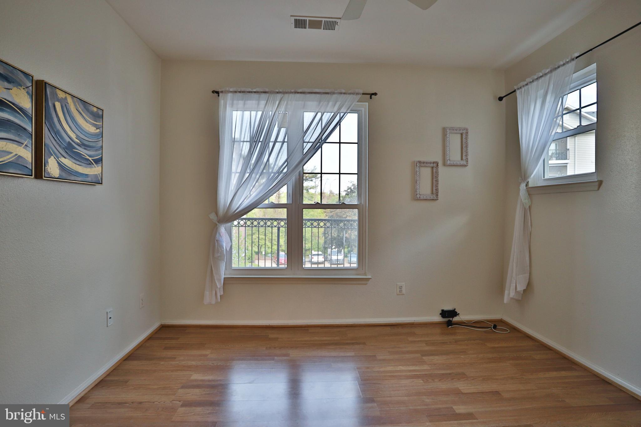 GATES OF MCLEAN - Residential