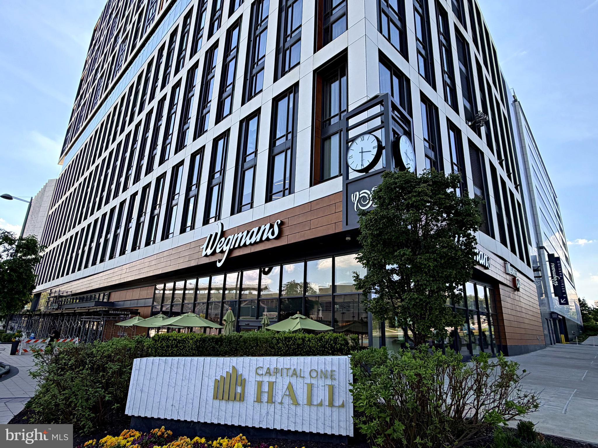 GATES OF MCLEAN - Residential