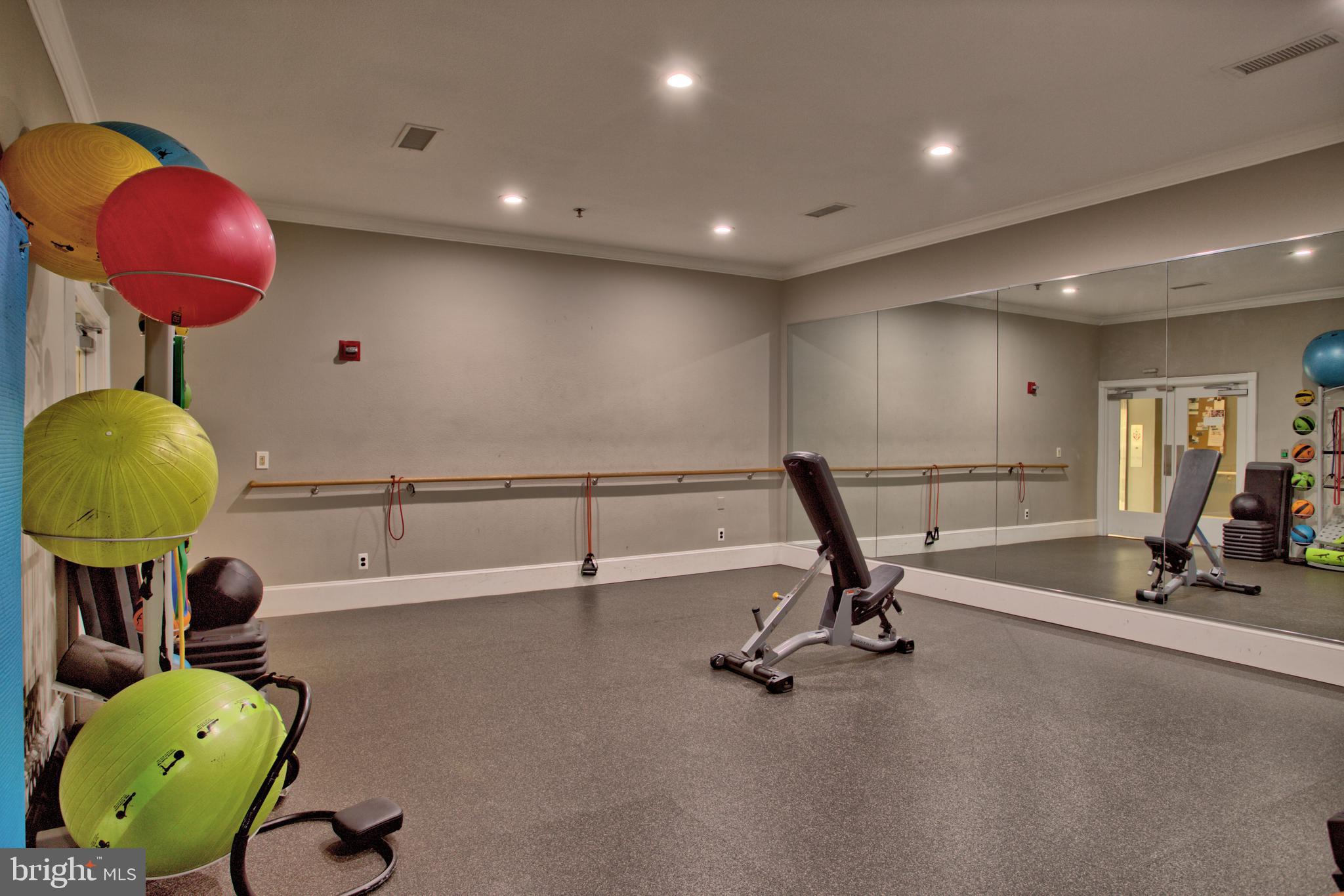 GATES OF MCLEAN - Residential