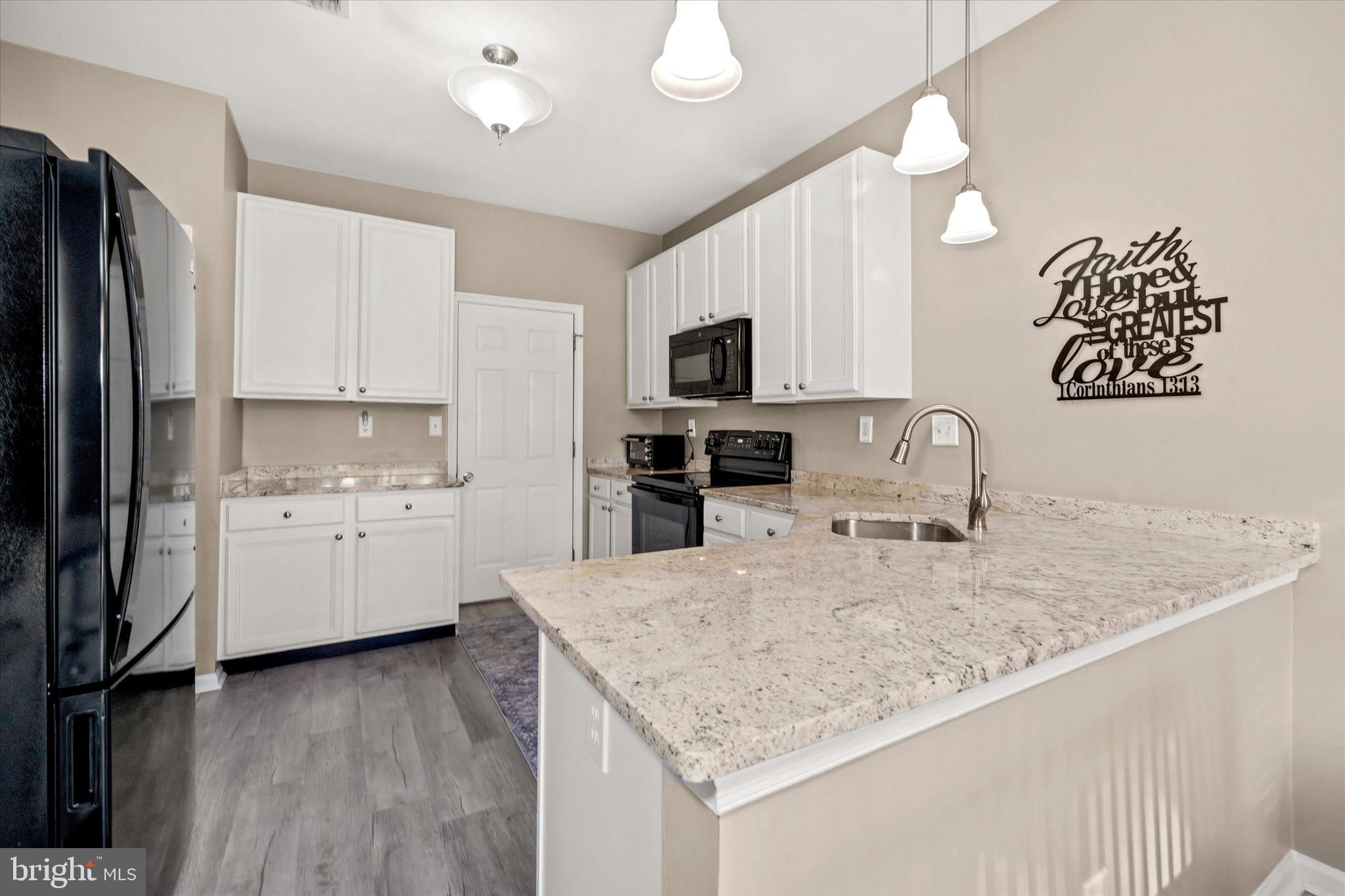 FOX HILL FARM - Residential