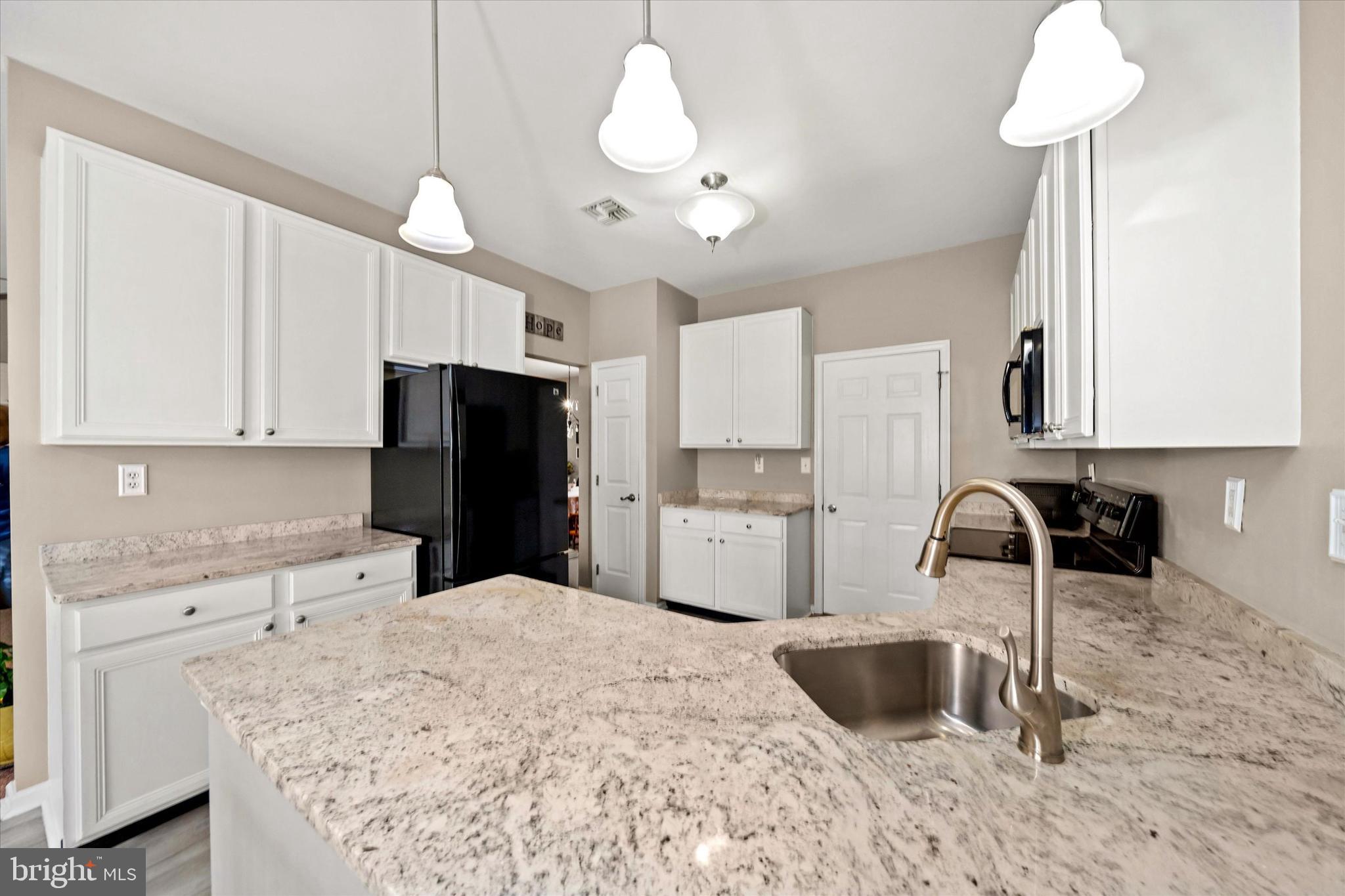 FOX HILL FARM - Residential