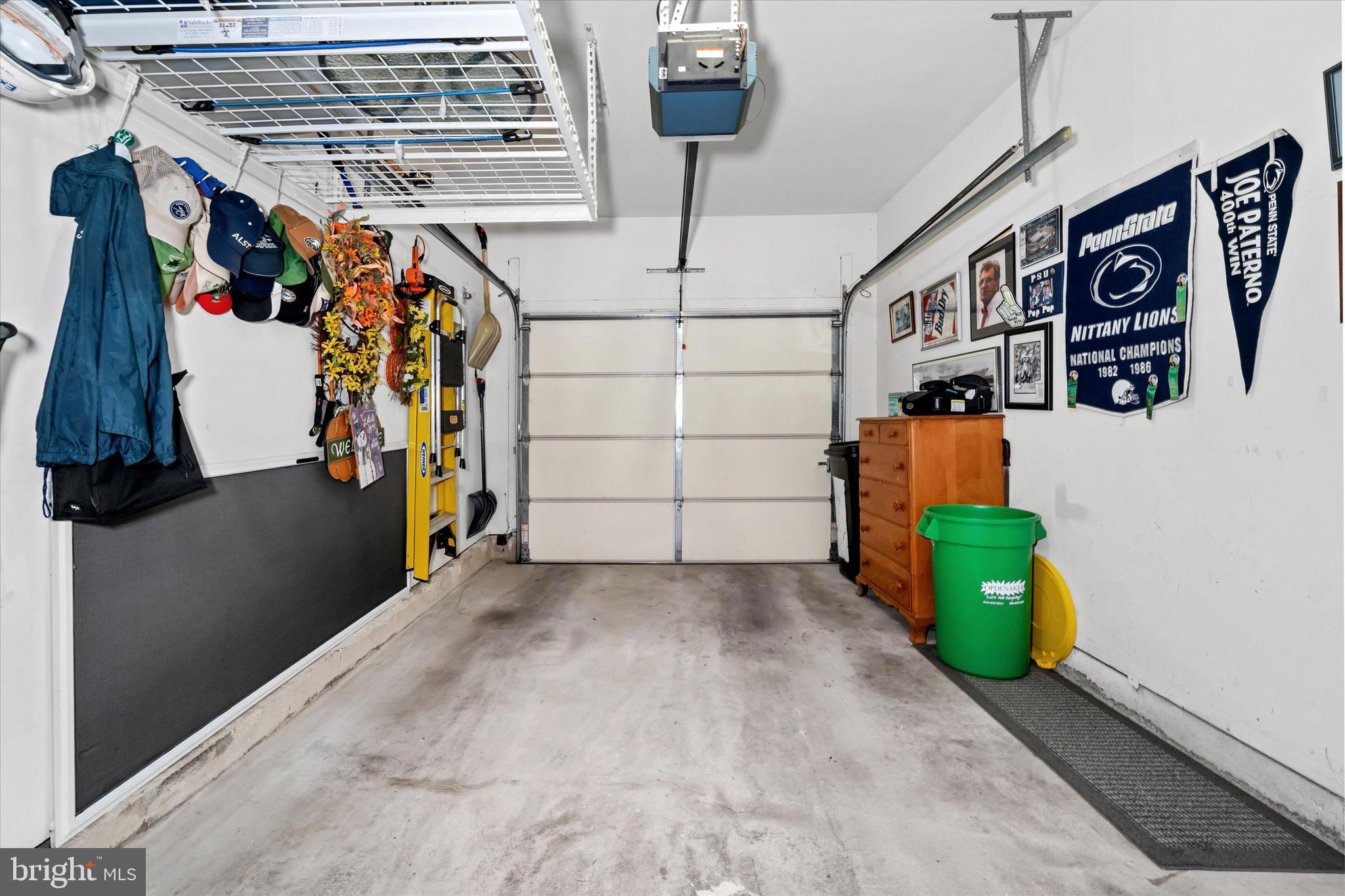 FOX HILL FARM - Residential