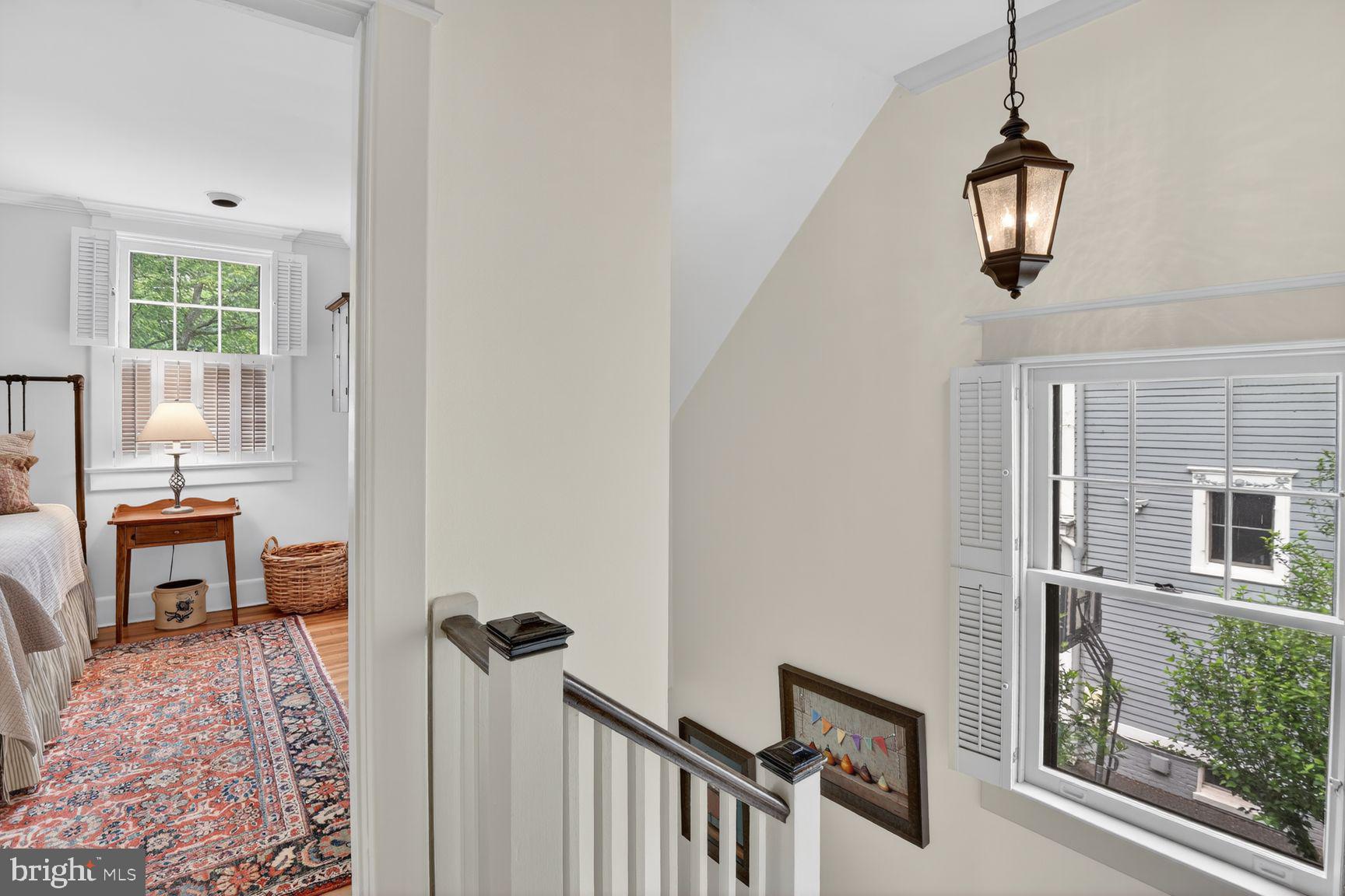 KENSINGTON - Residential