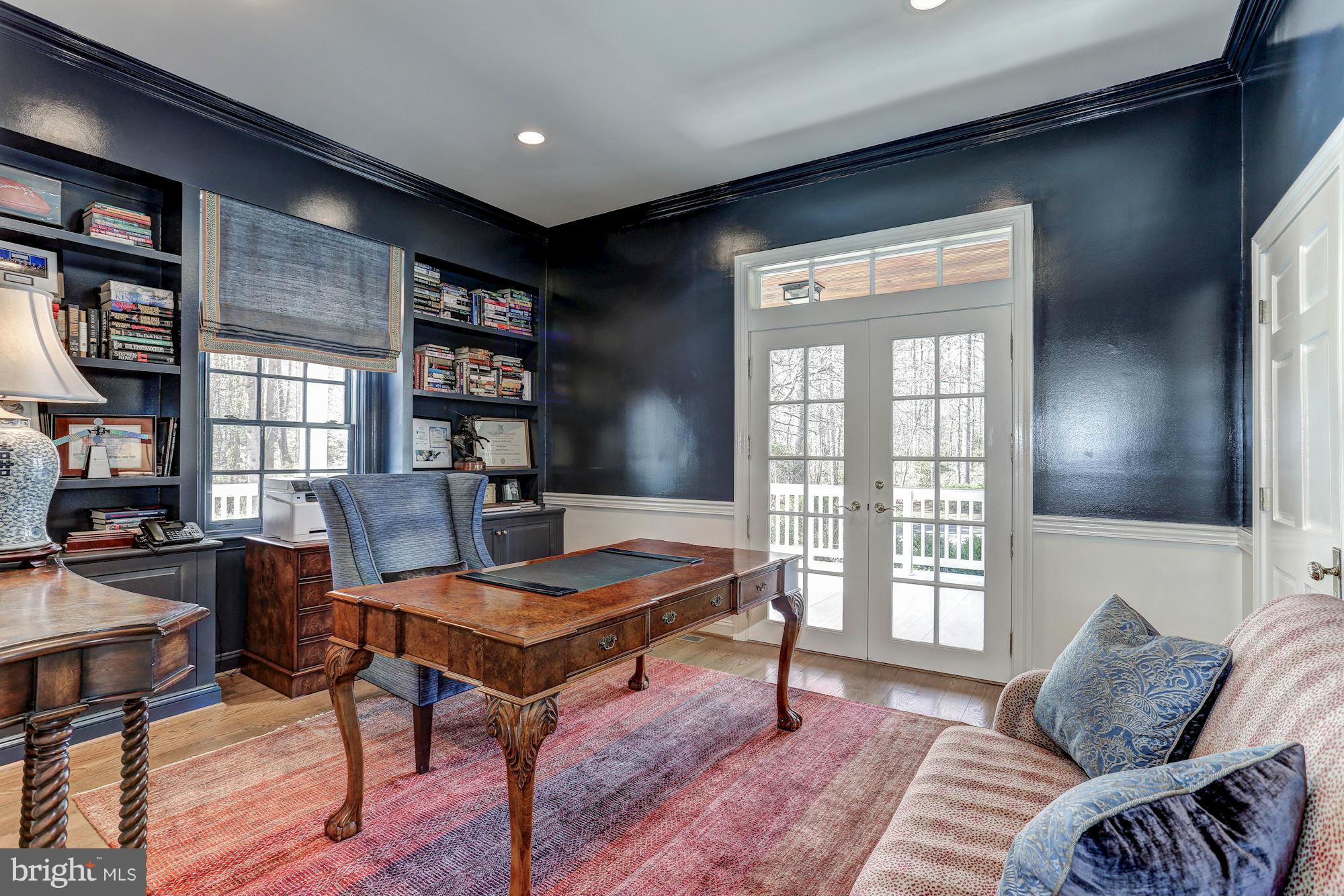 HUNTER'S CREST - Residential