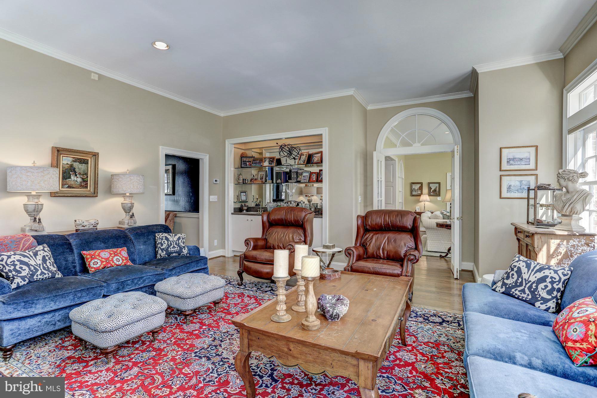 HUNTER'S CREST - Residential