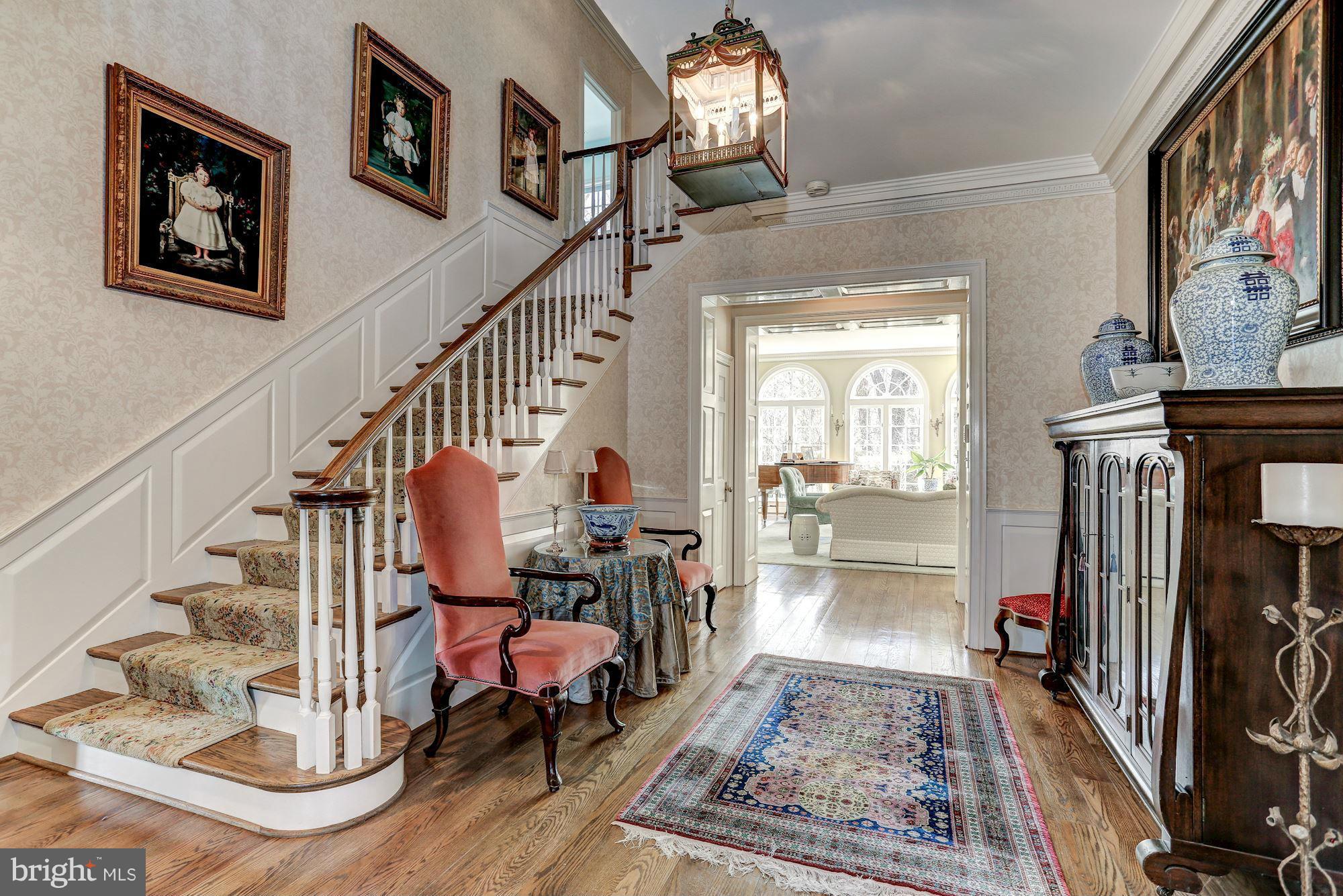 HUNTER'S CREST - Residential