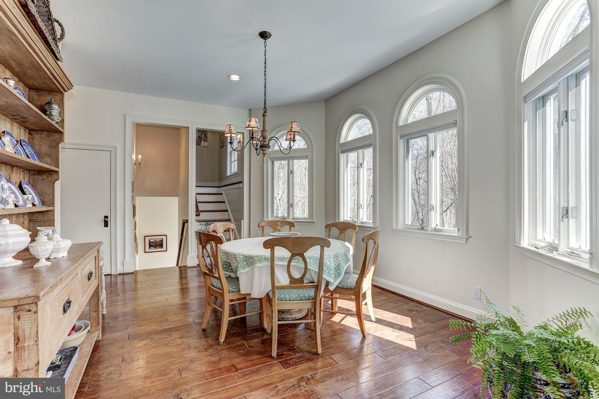 HUNTER'S CREST - Residential