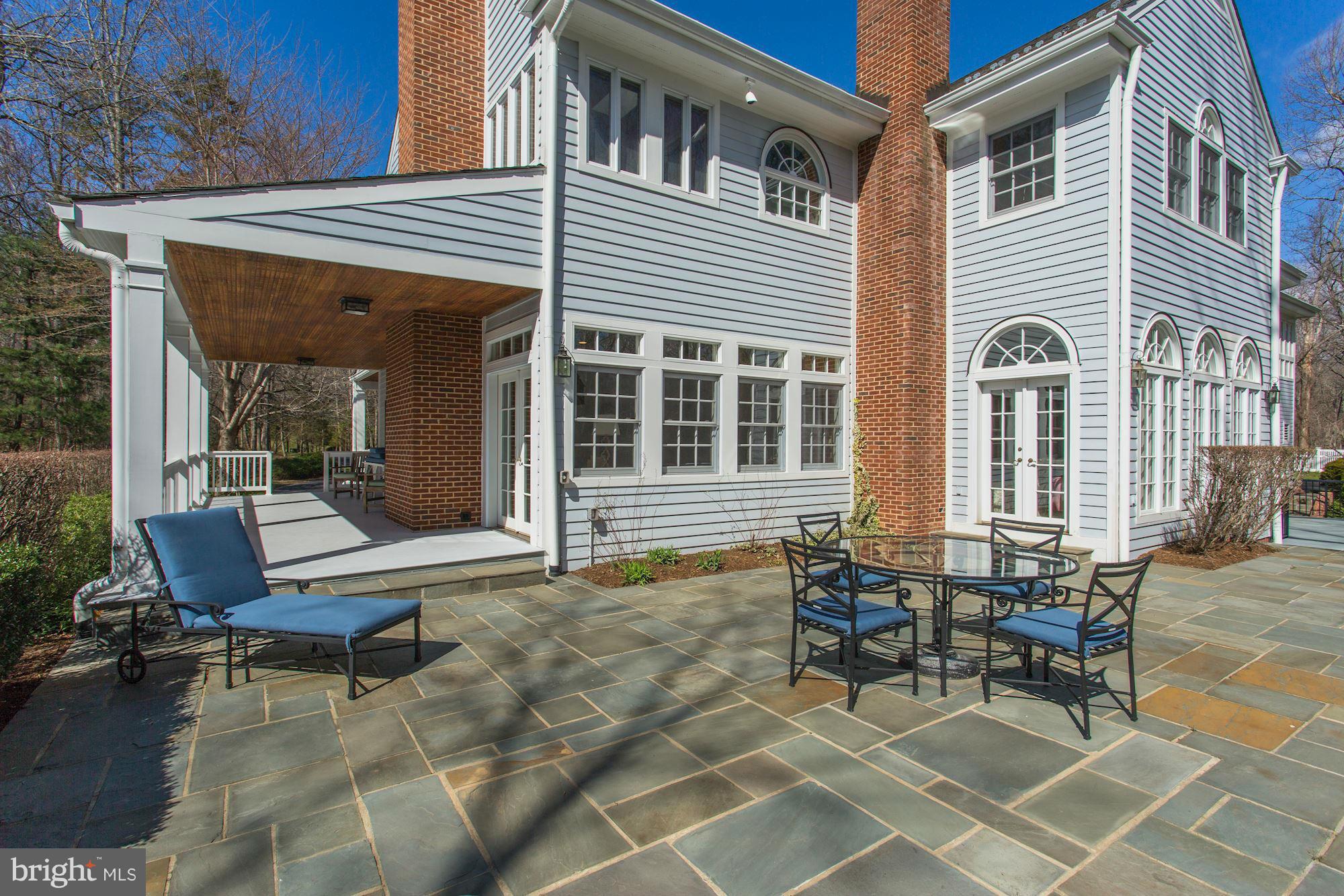 HUNTER'S CREST - Residential