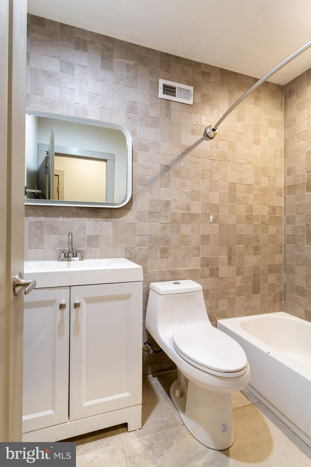 BREWERYTOWN - Residential Lease