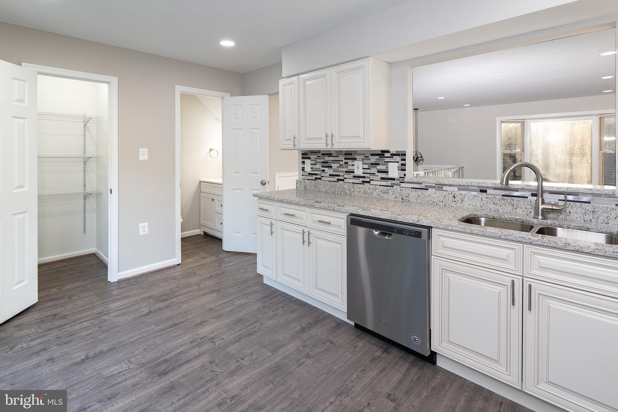 STONINGTON - Residential