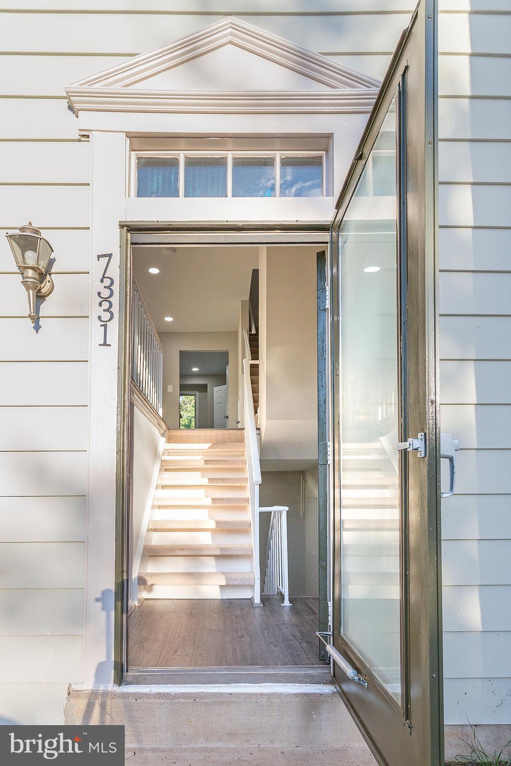 STONINGTON - Residential