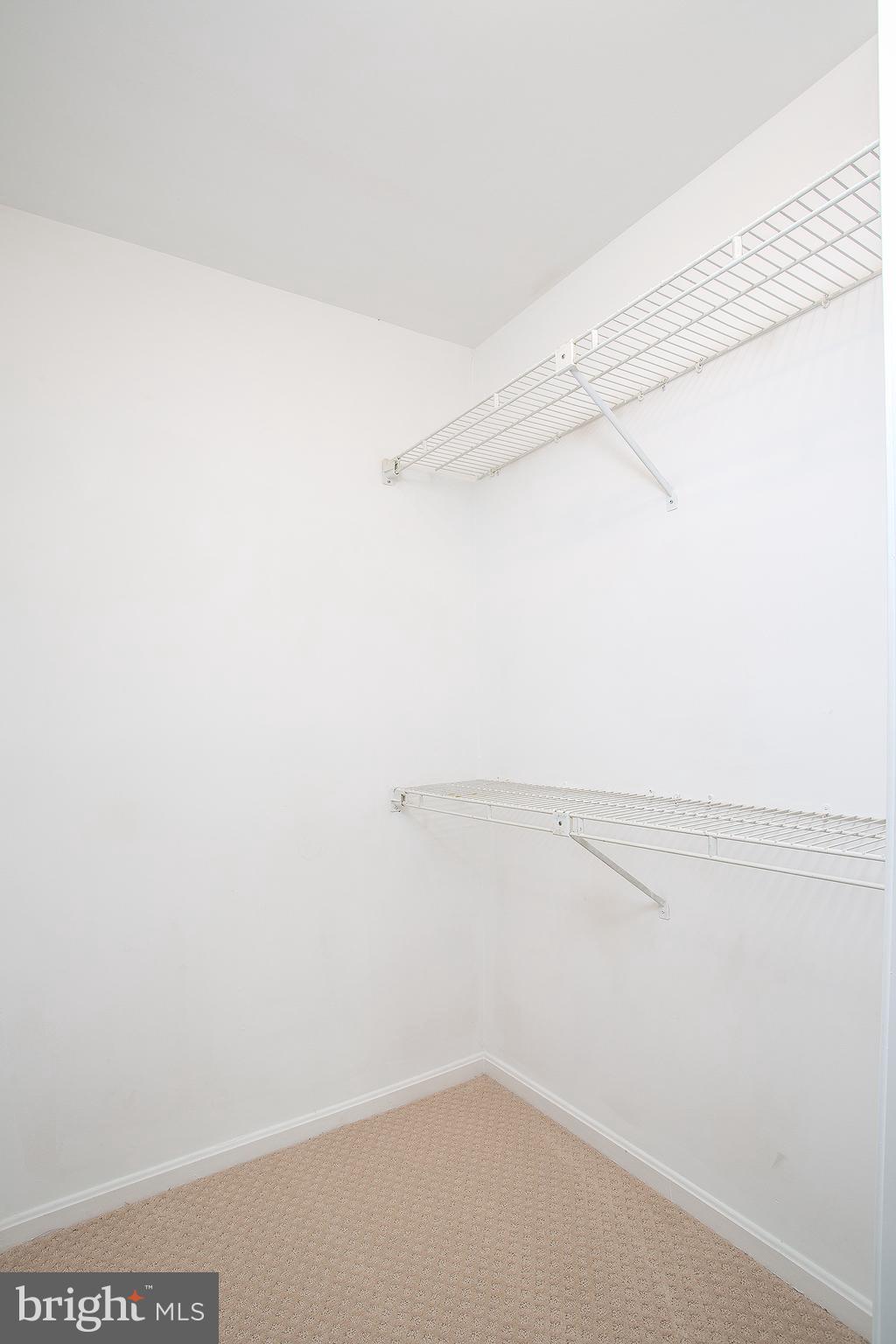 STONINGTON - Residential