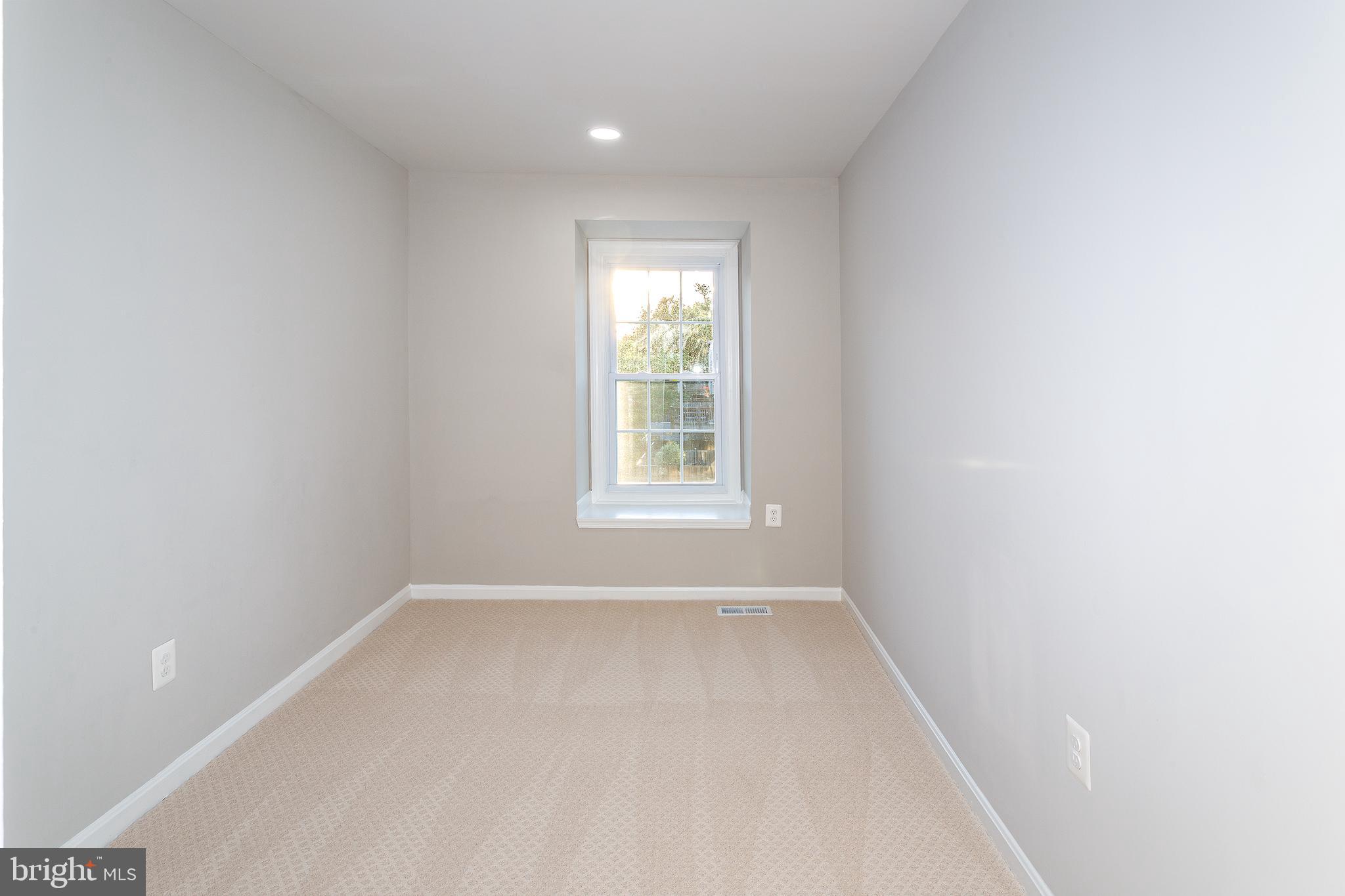 STONINGTON - Residential