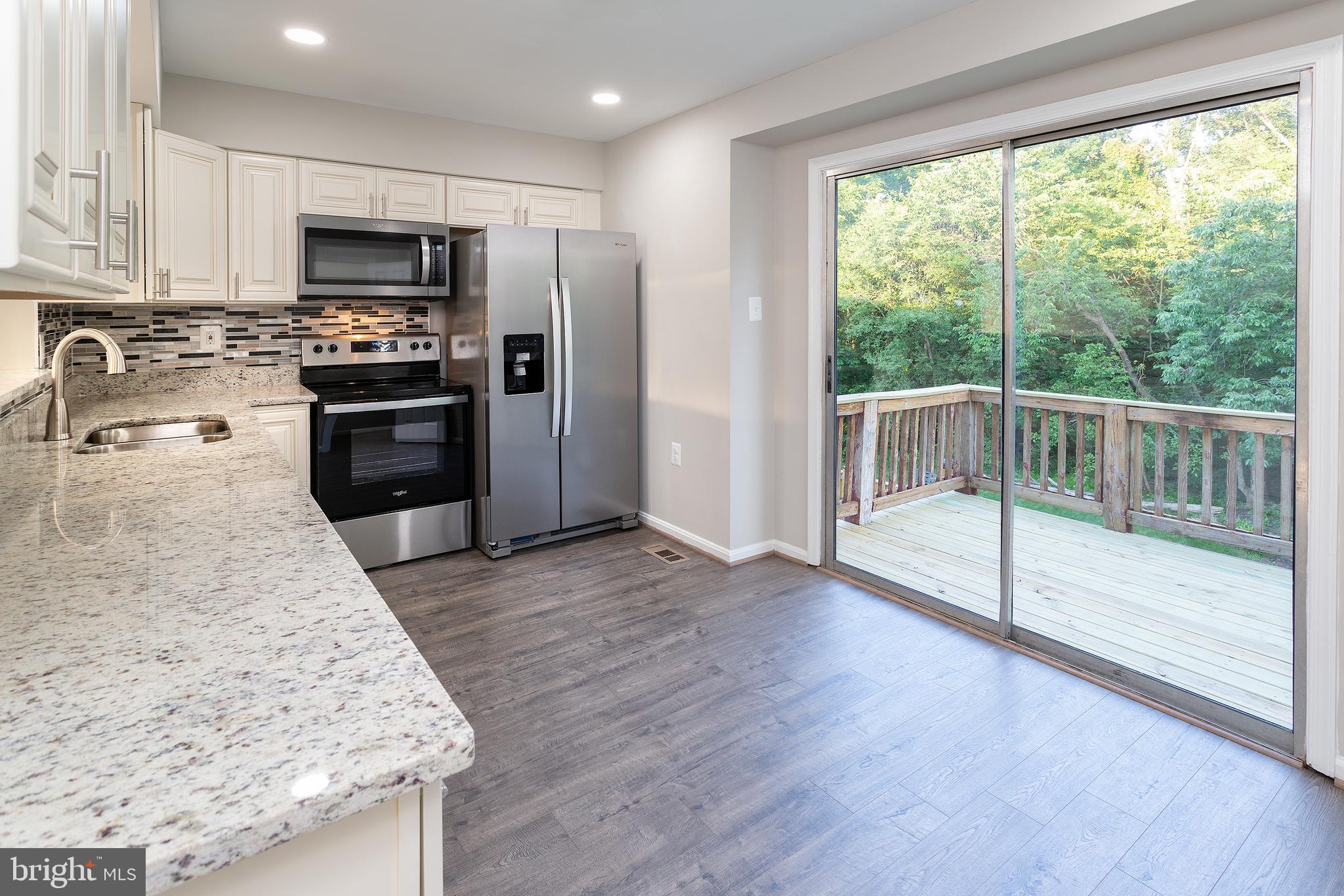 STONINGTON - Residential