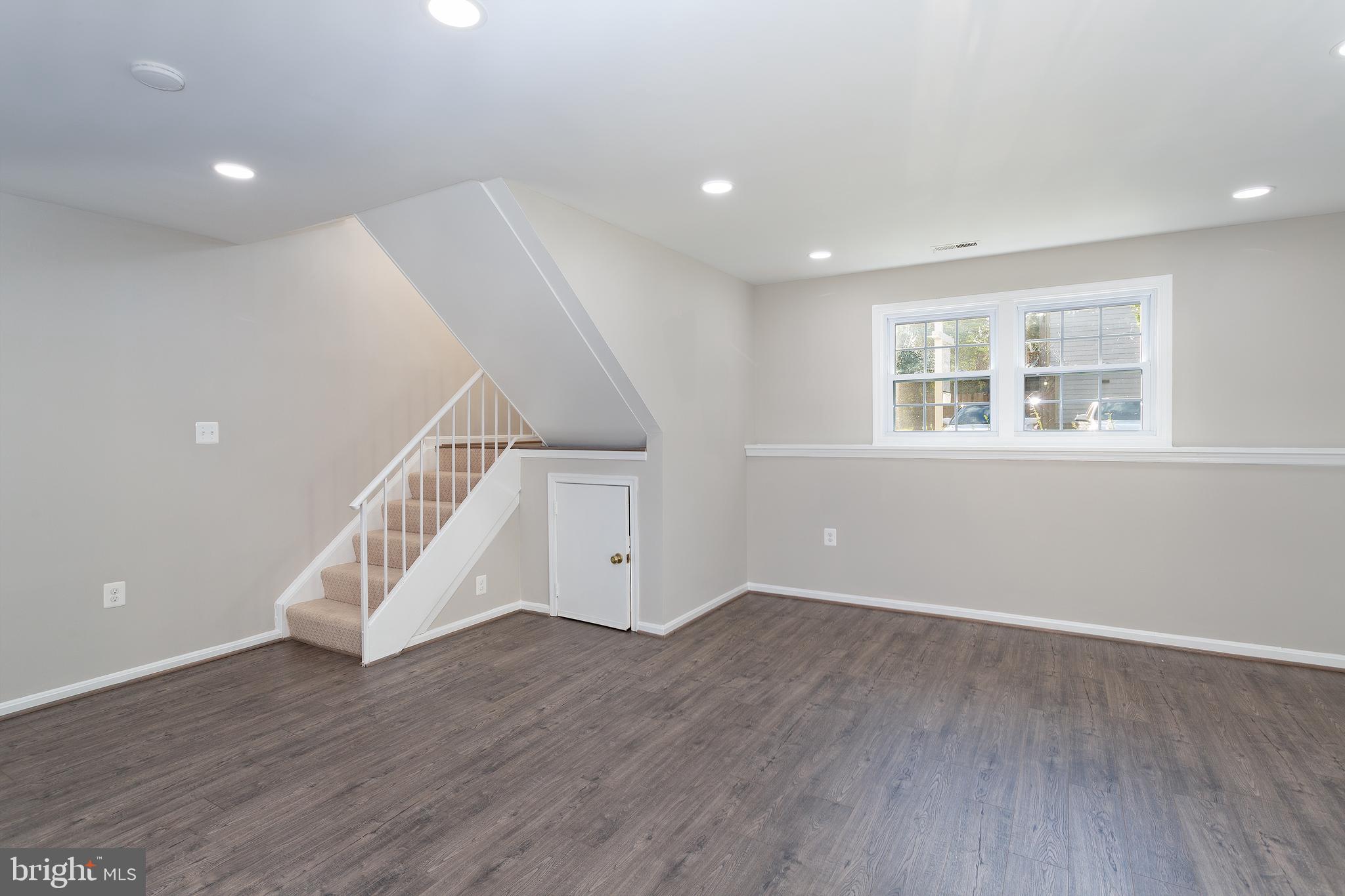 STONINGTON - Residential