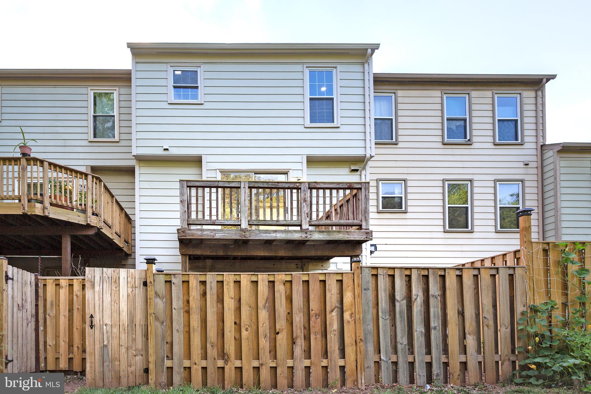 STONINGTON - Residential