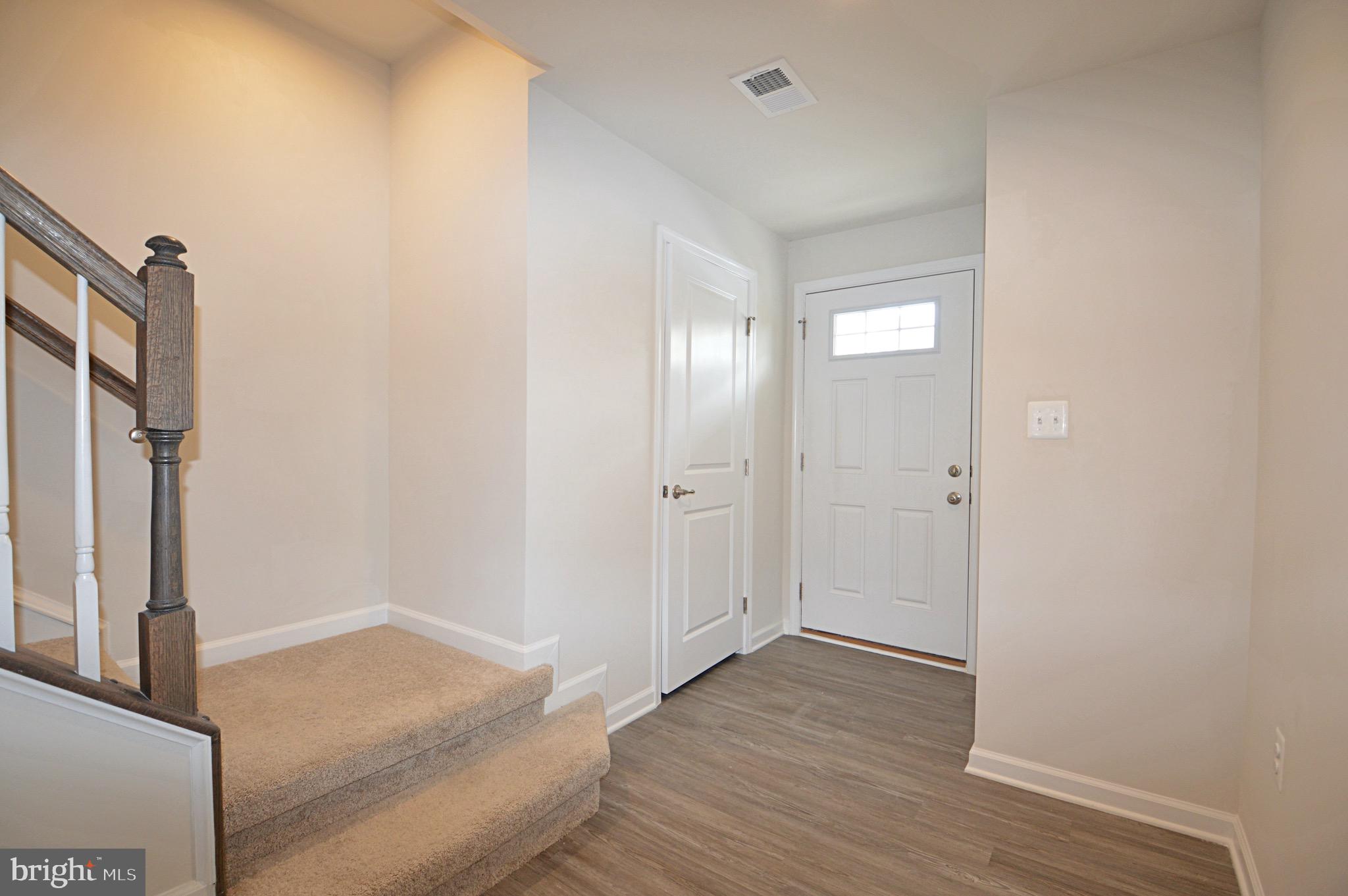 RAPPAHANNOCK LANDING - Residential Lease