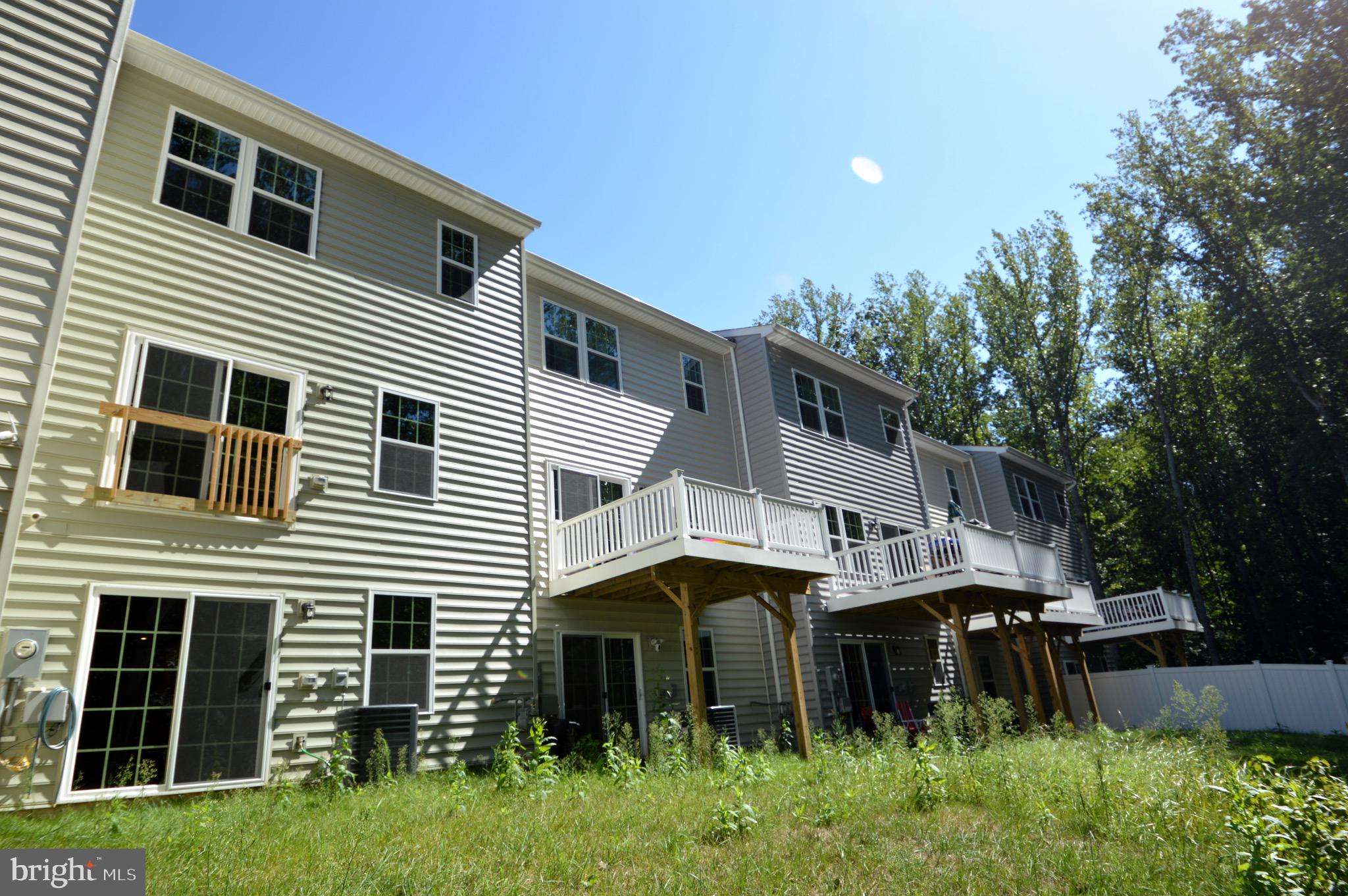 RAPPAHANNOCK LANDING - Residential Lease