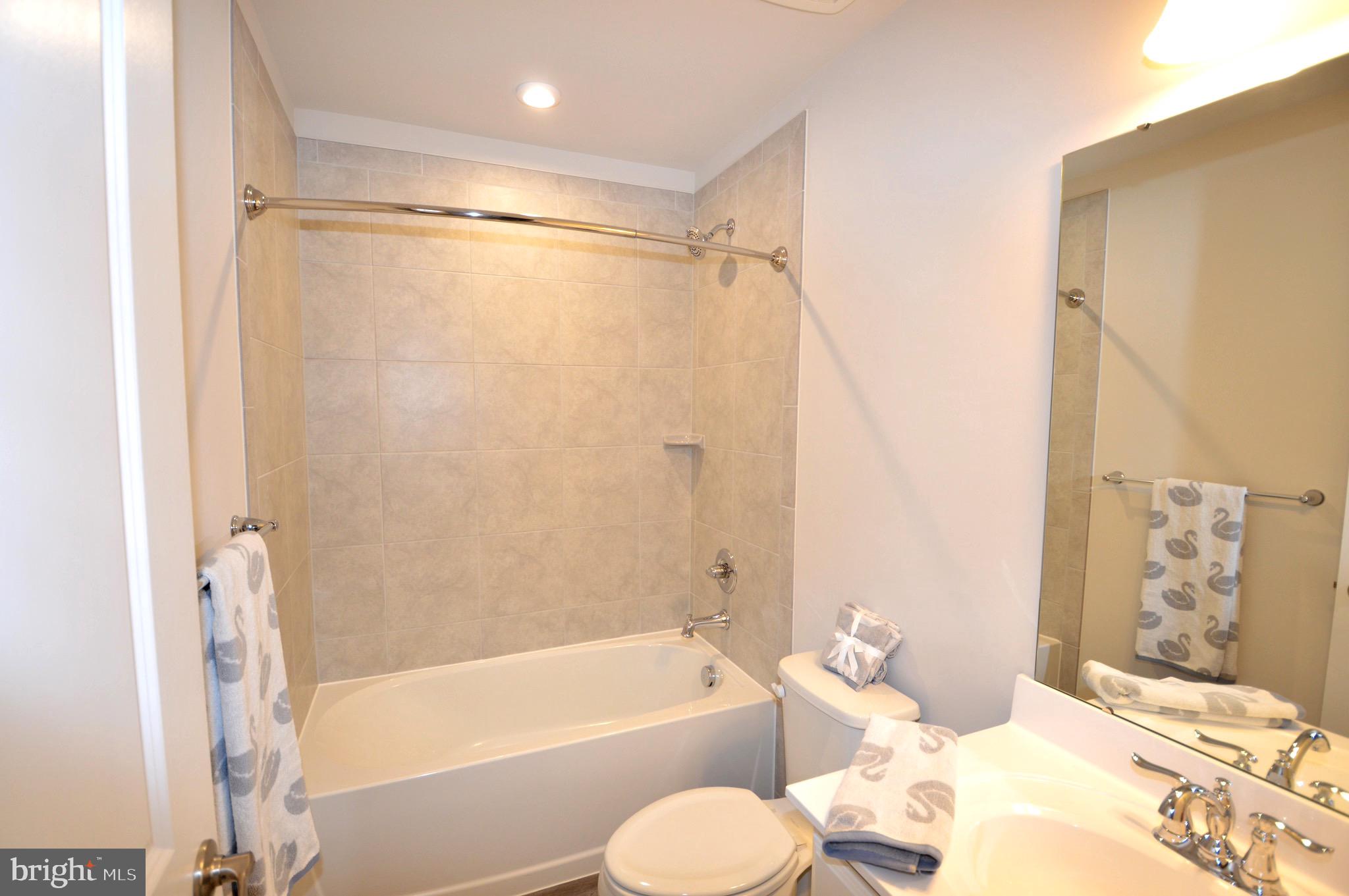 RAPPAHANNOCK LANDING - Residential Lease