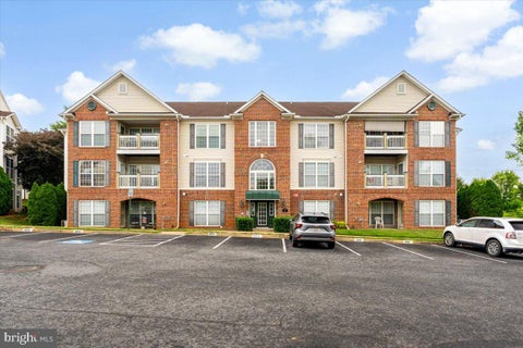 Photo of 2500 Shelley Circle #1 2B, FREDERICK, MD 21702 (MLS # MDFR2084526)