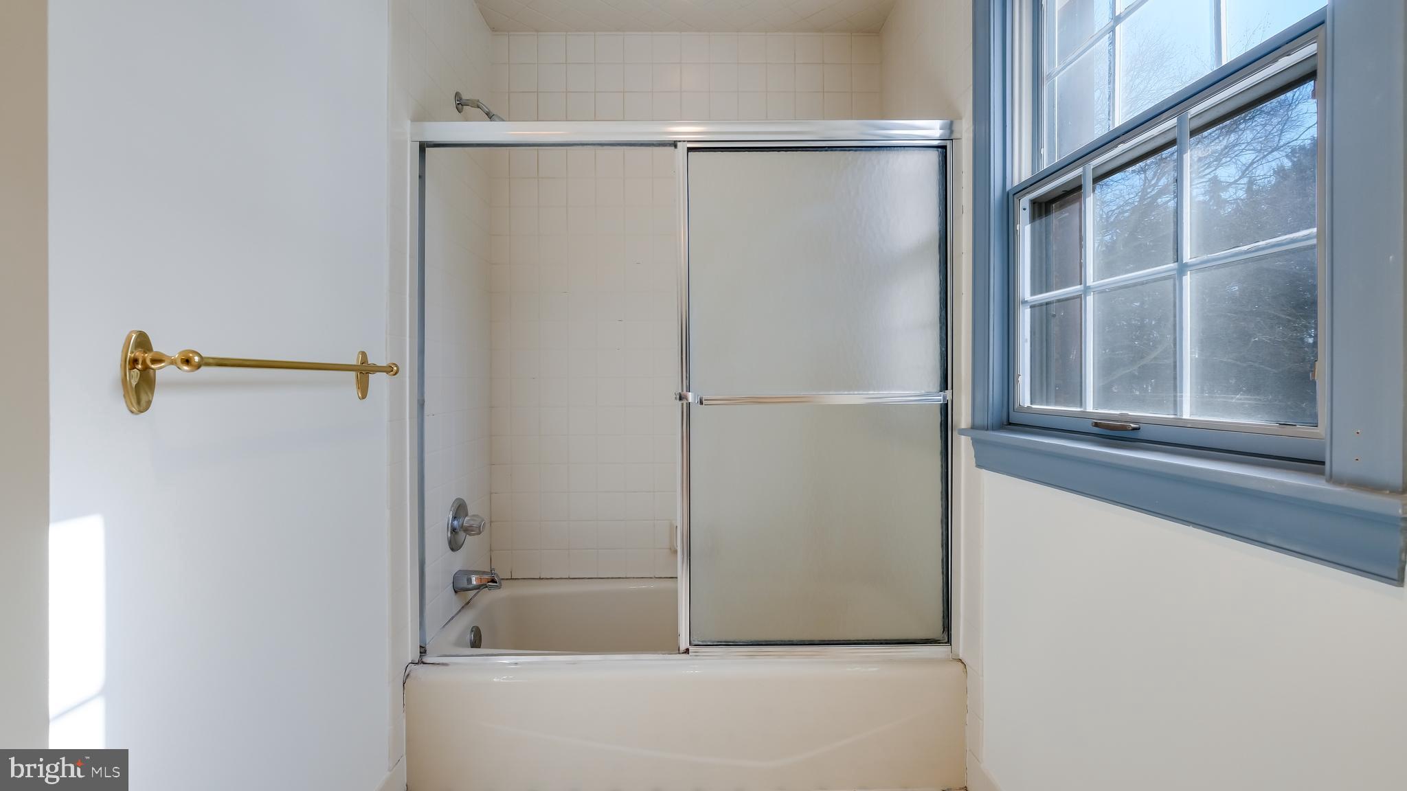 TEVERSALL - Residential