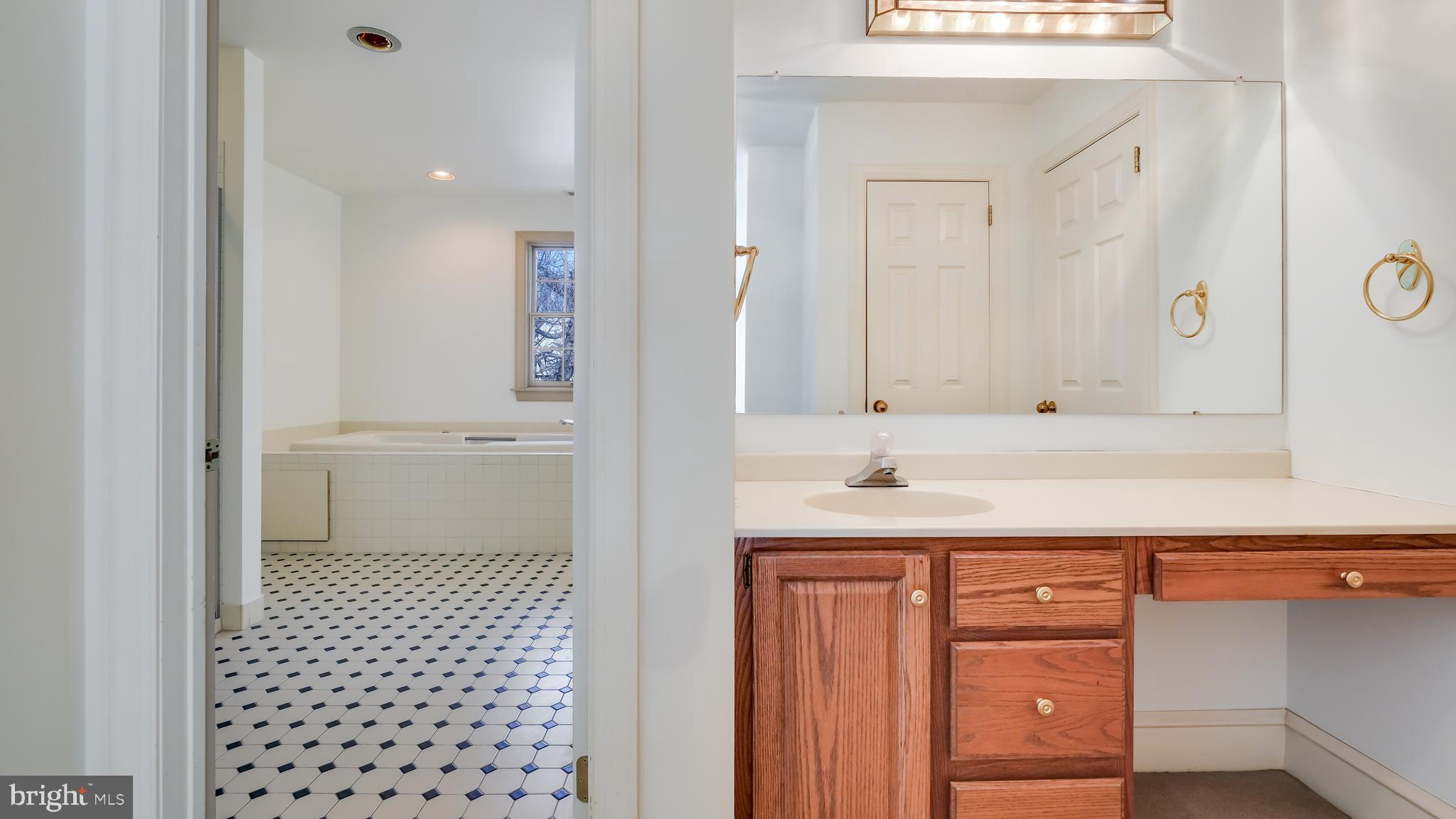 TEVERSALL - Residential