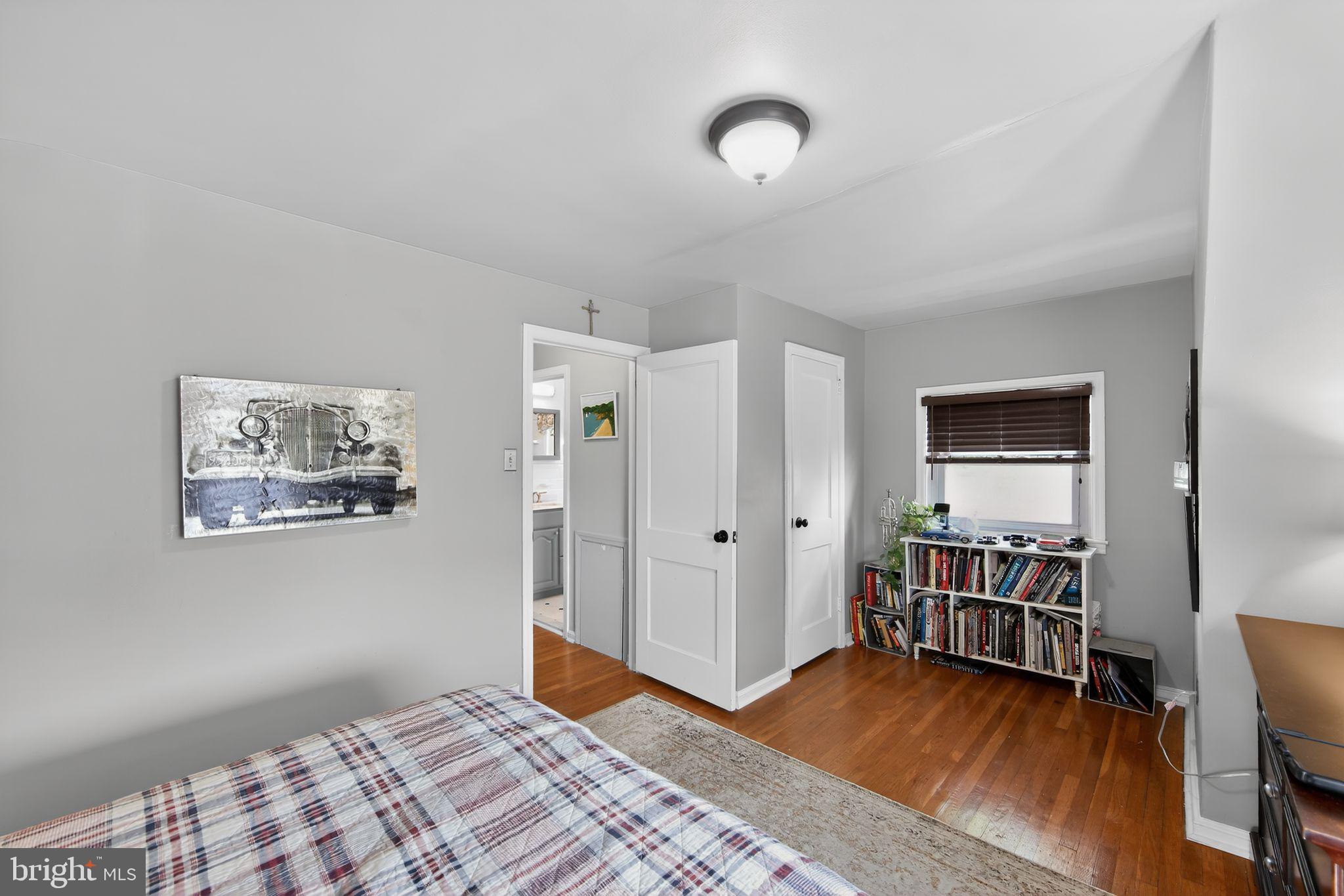 MORELAND MANOR - Residential