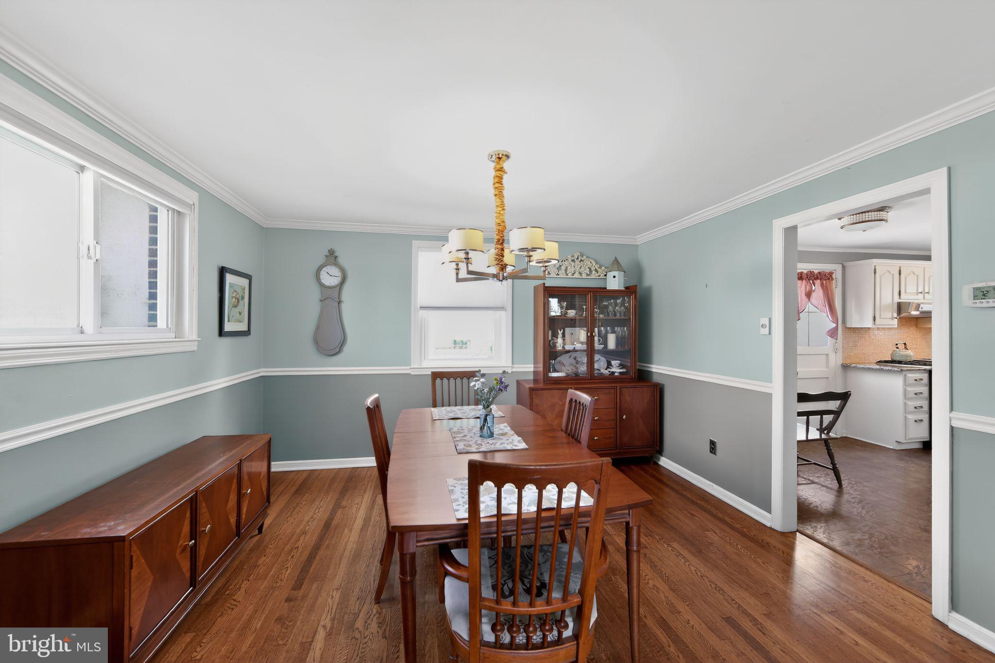 MORELAND MANOR - Residential
