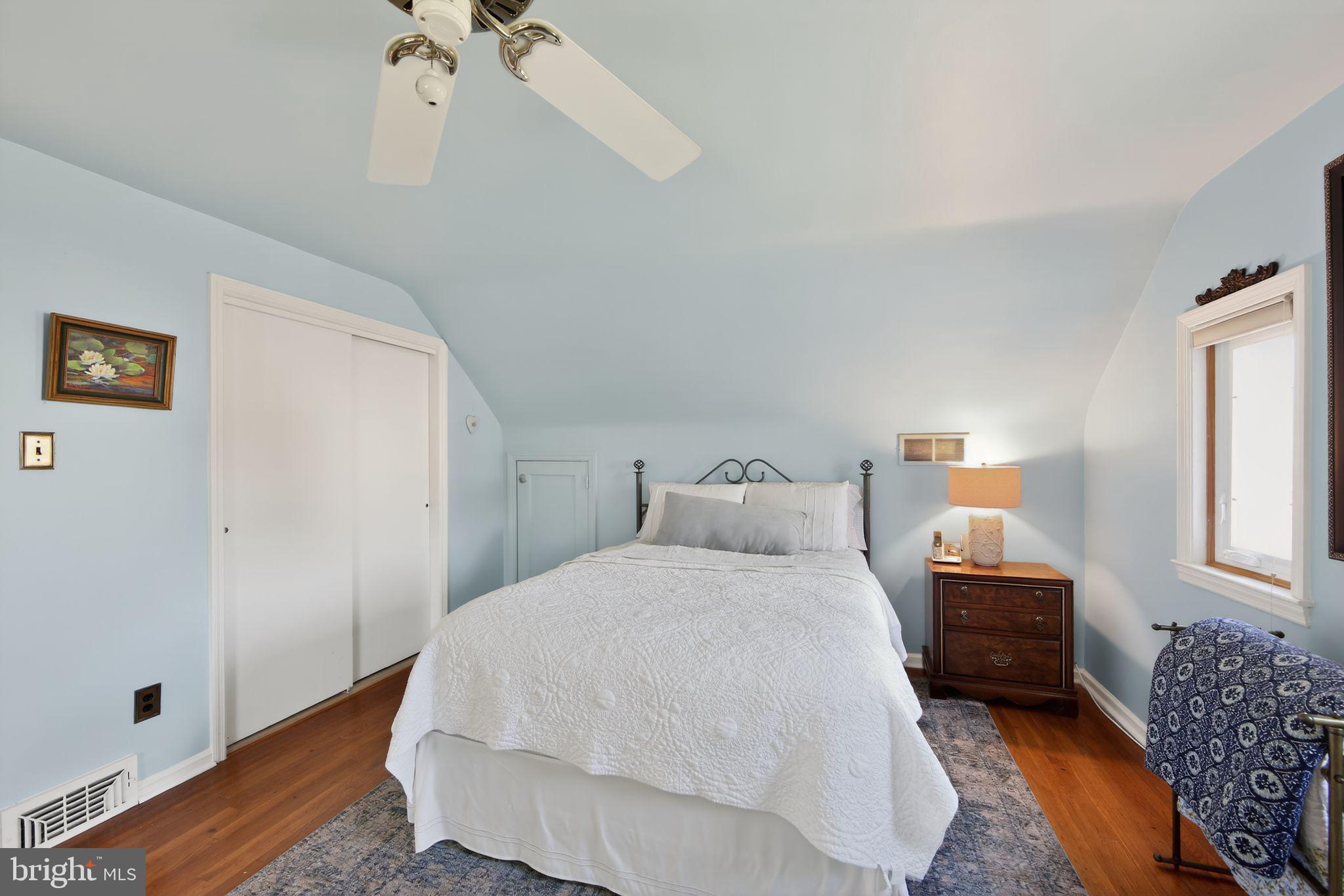 MORELAND MANOR - Residential