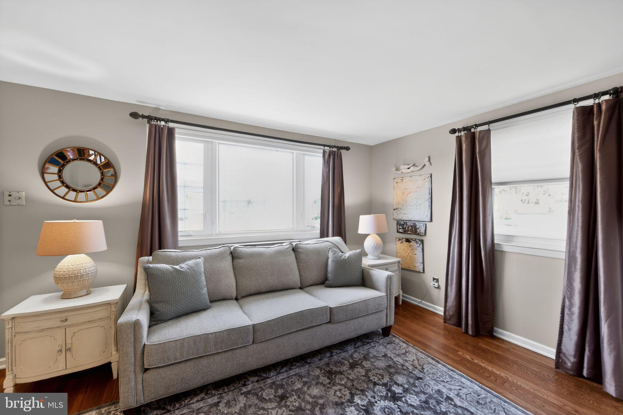 MORELAND MANOR - Residential