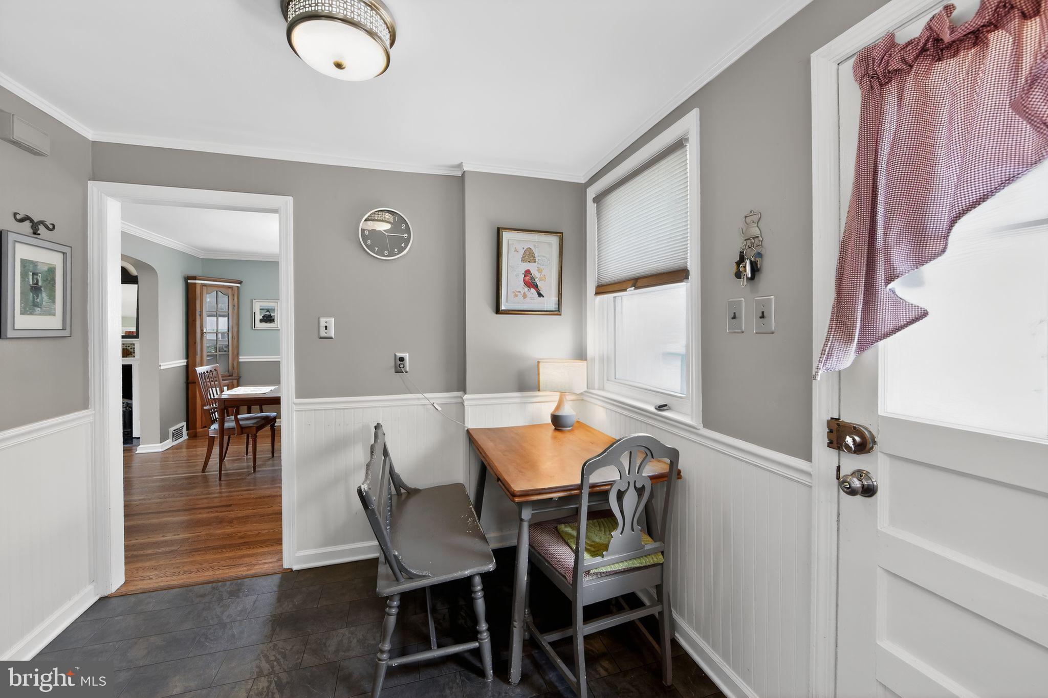MORELAND MANOR - Residential