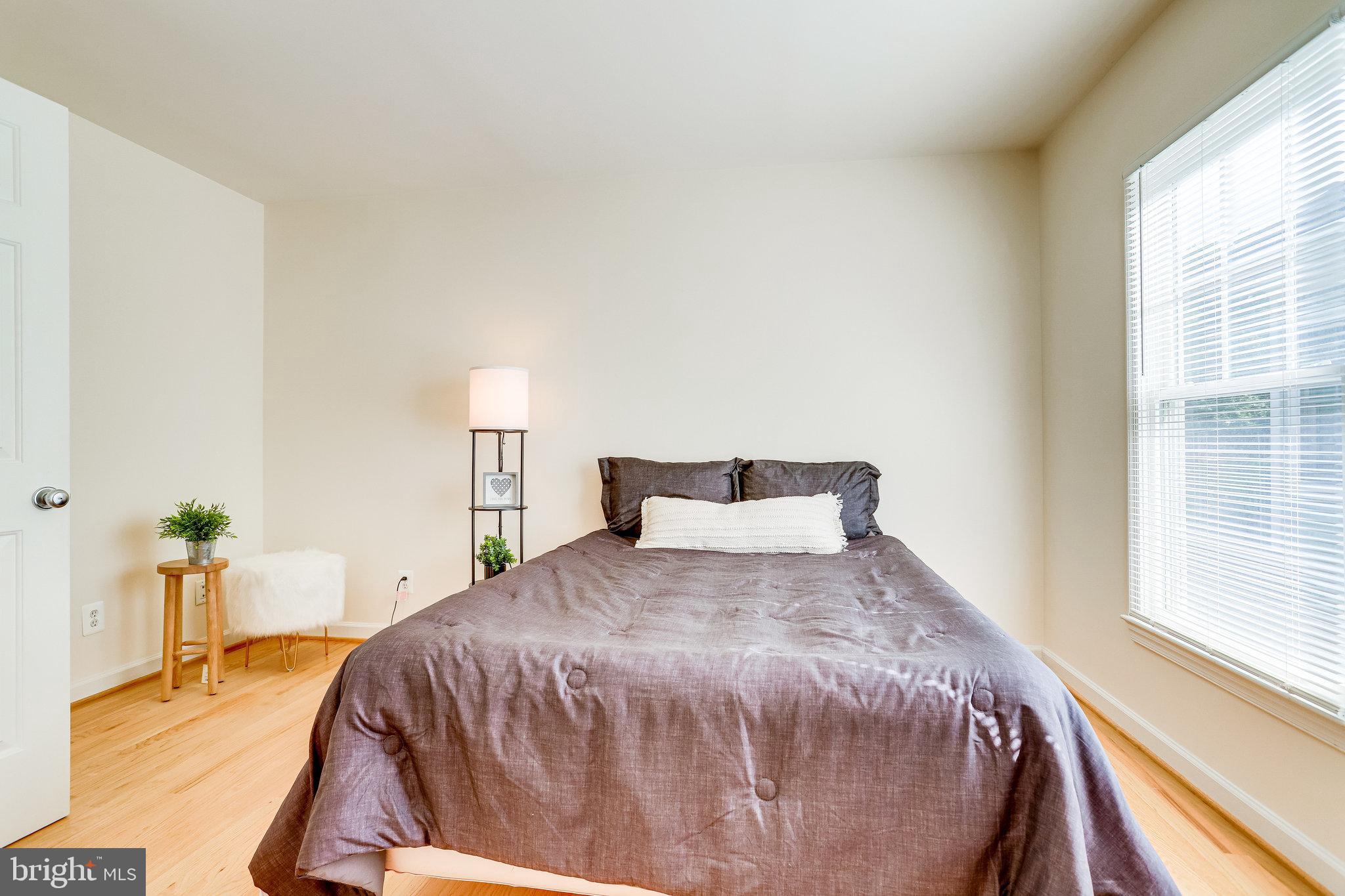 JOHNSONS HILL - Residential