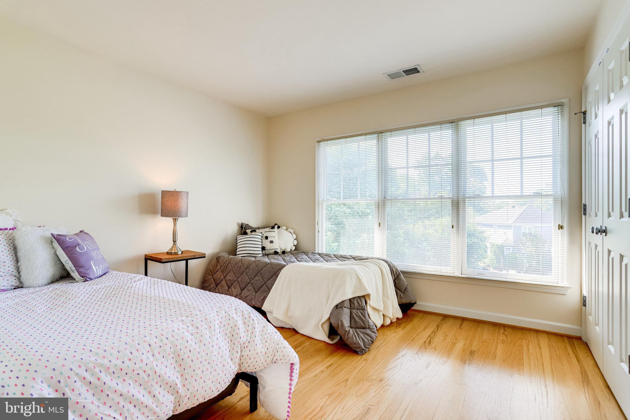 JOHNSONS HILL - Residential