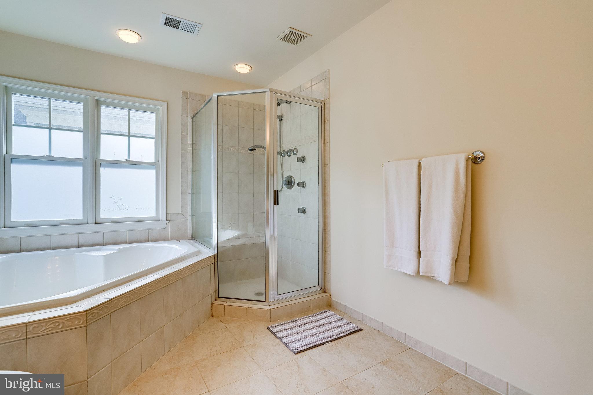 JOHNSONS HILL - Residential