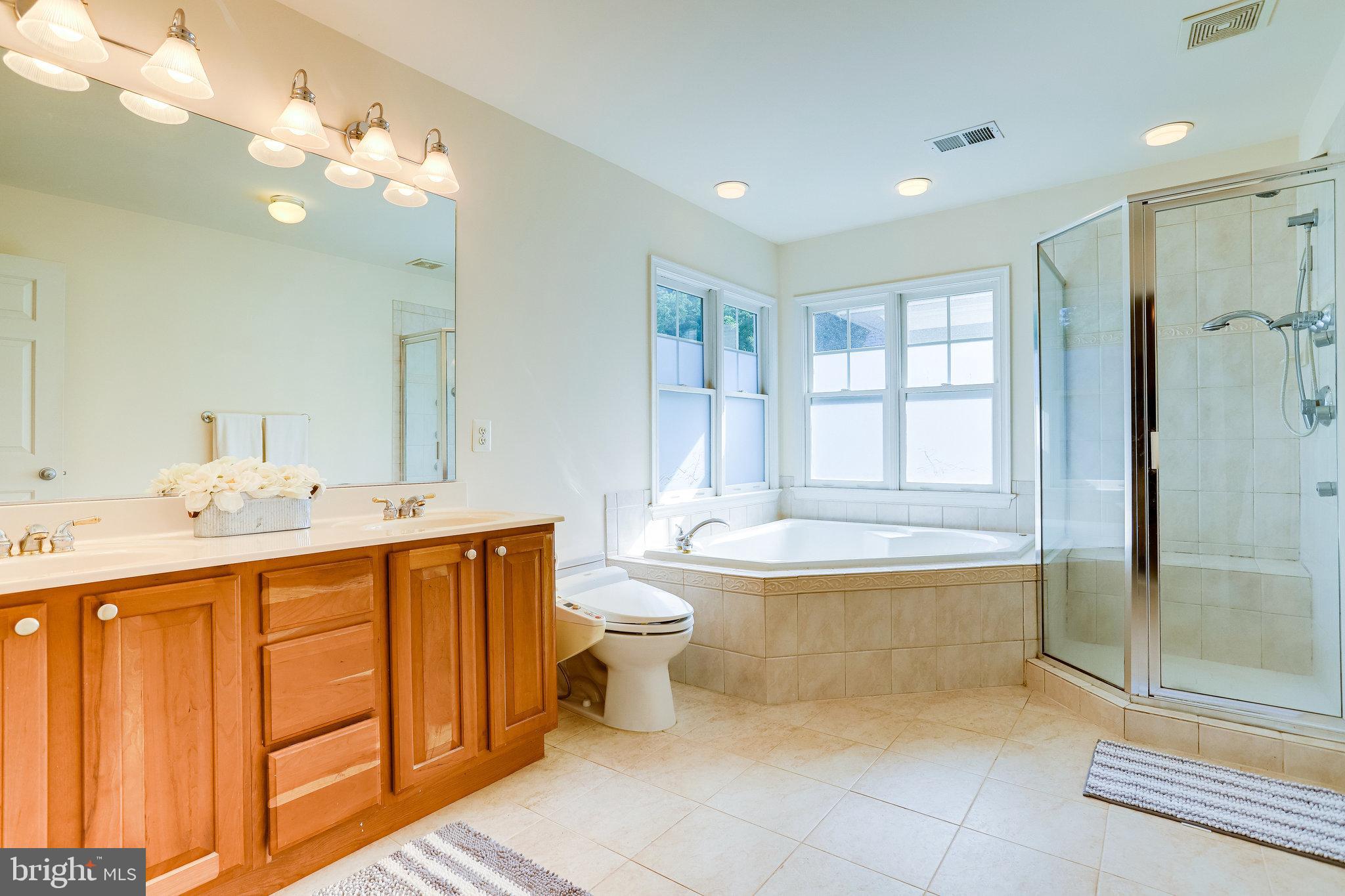 JOHNSONS HILL - Residential