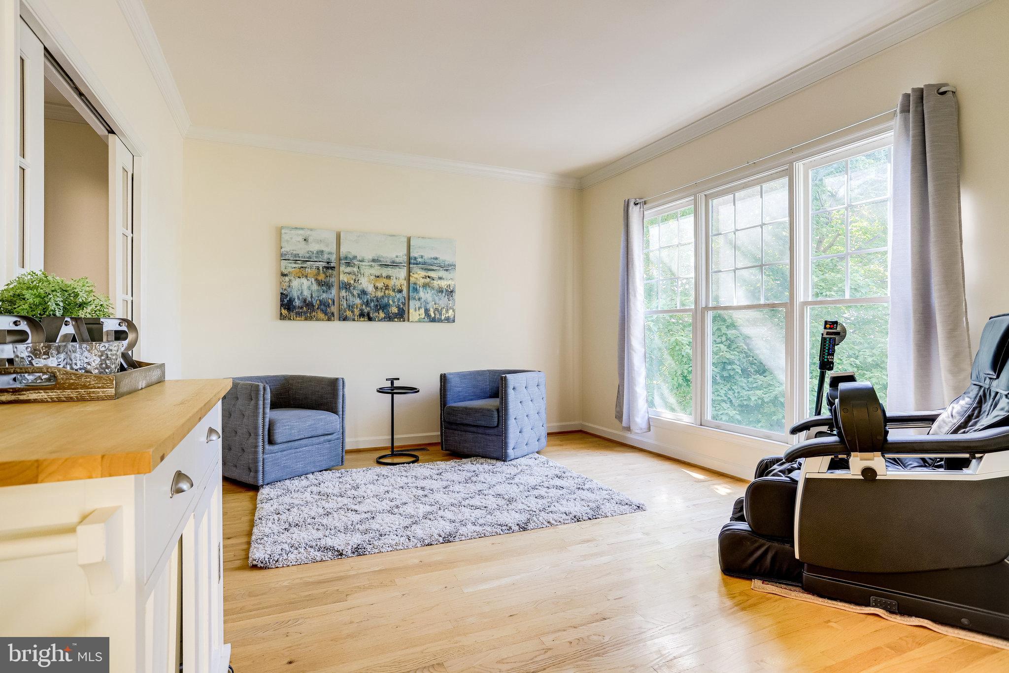 JOHNSONS HILL - Residential