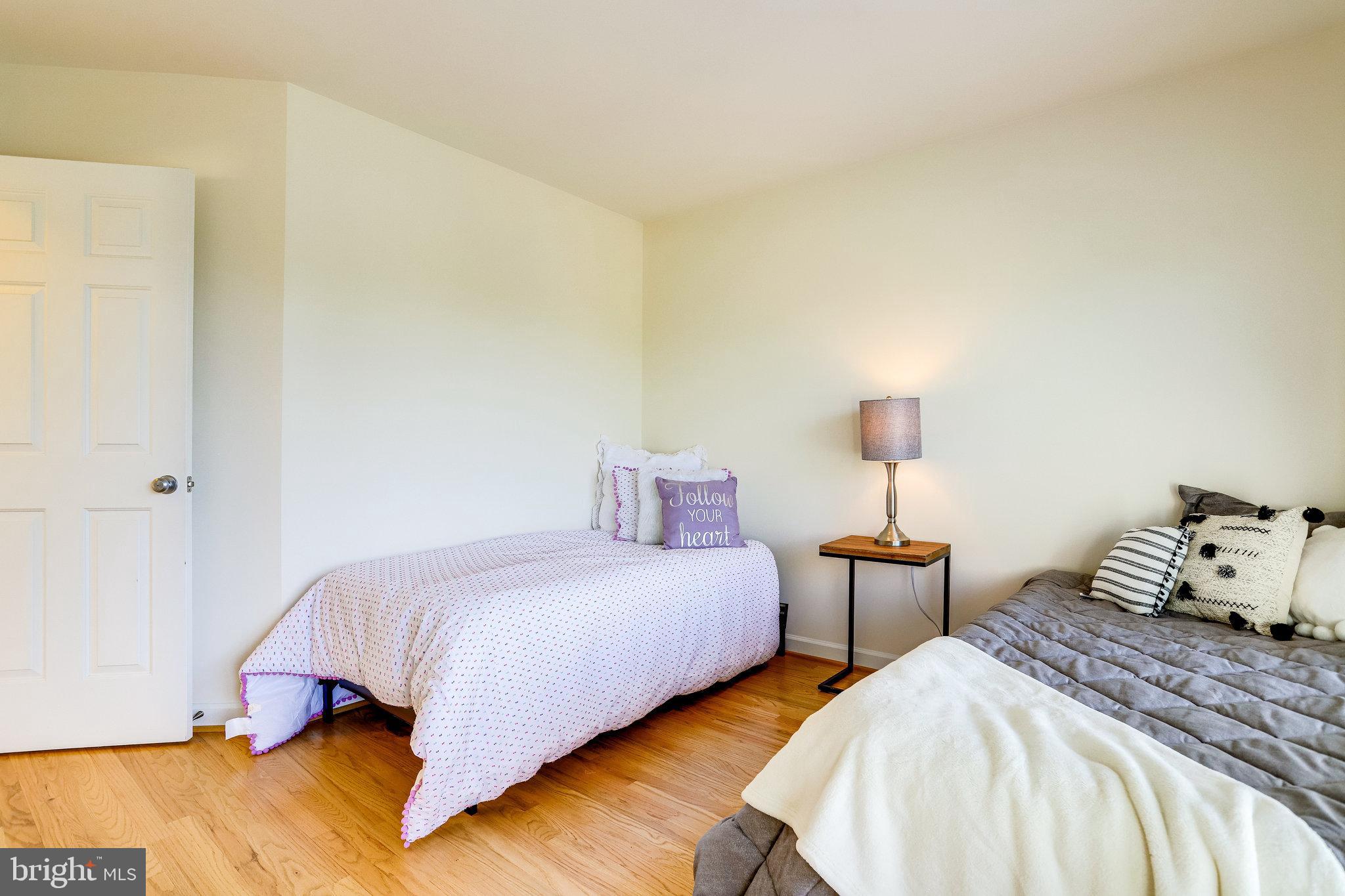 JOHNSONS HILL - Residential