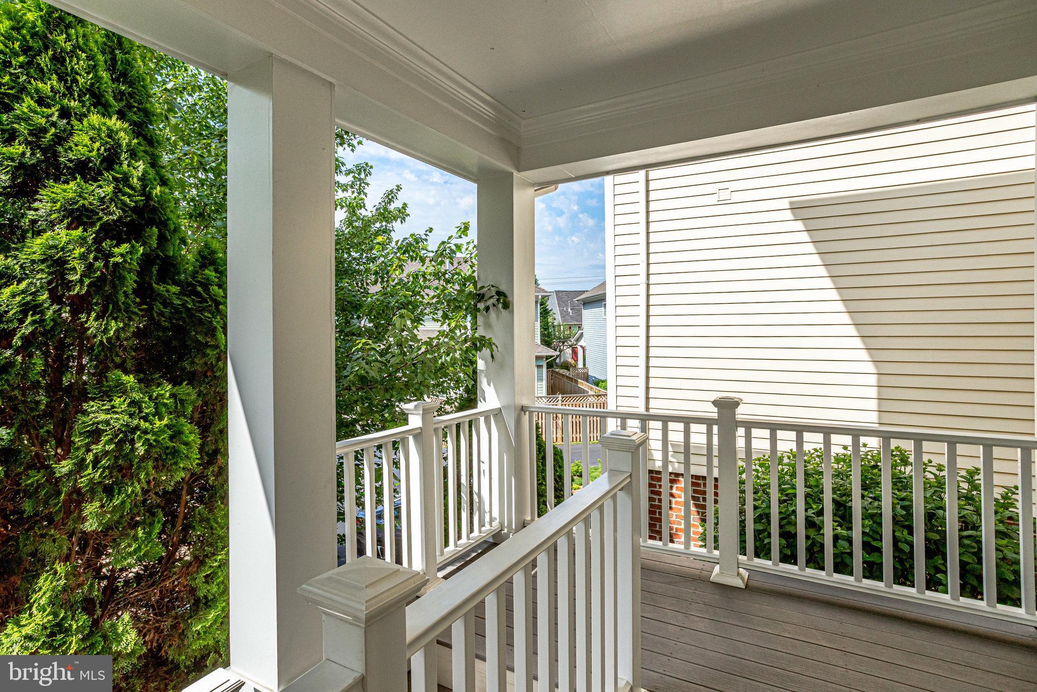 JOHNSONS HILL - Residential